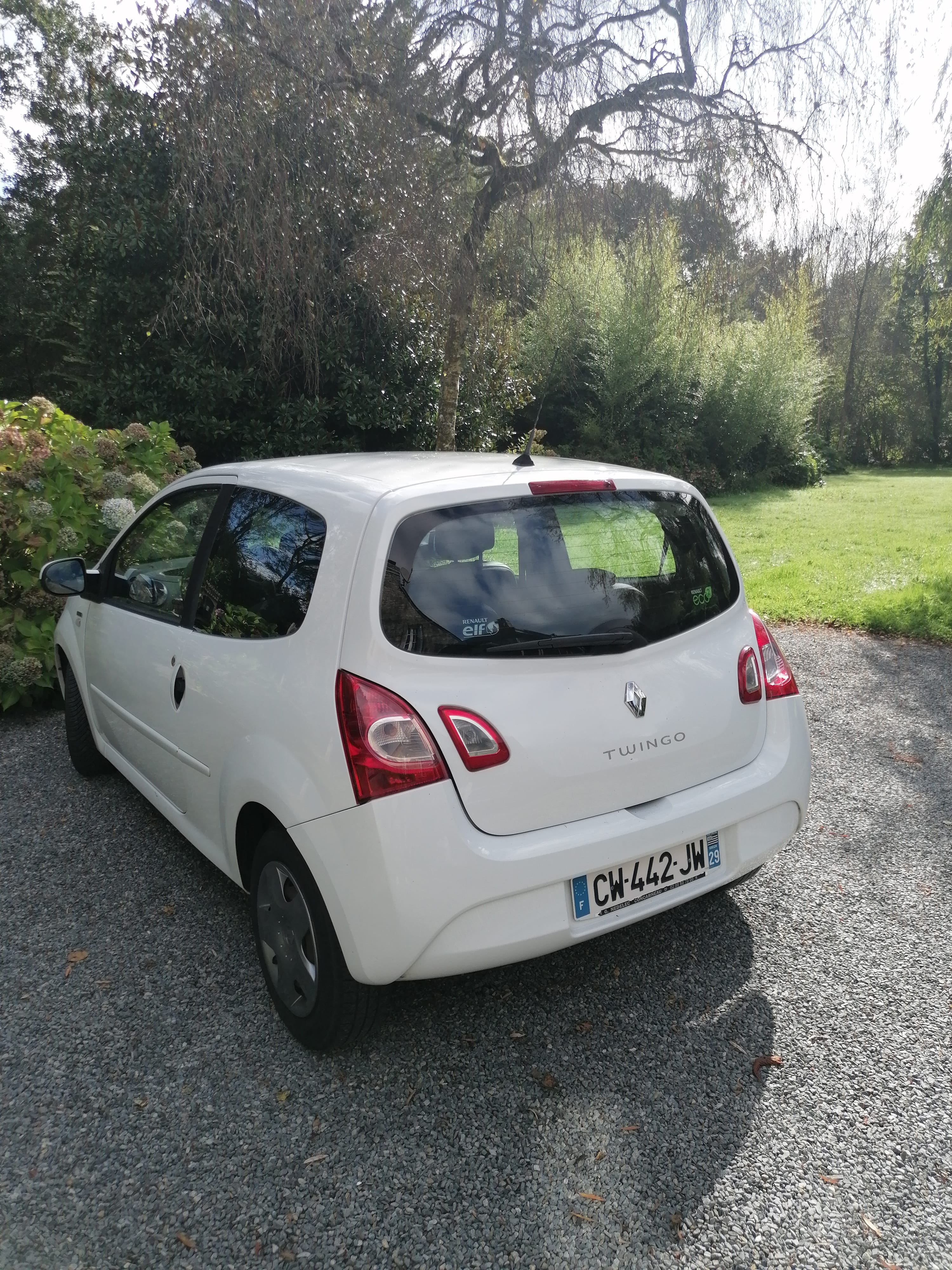 Renault Twingo II avec Entrée audio / iPod