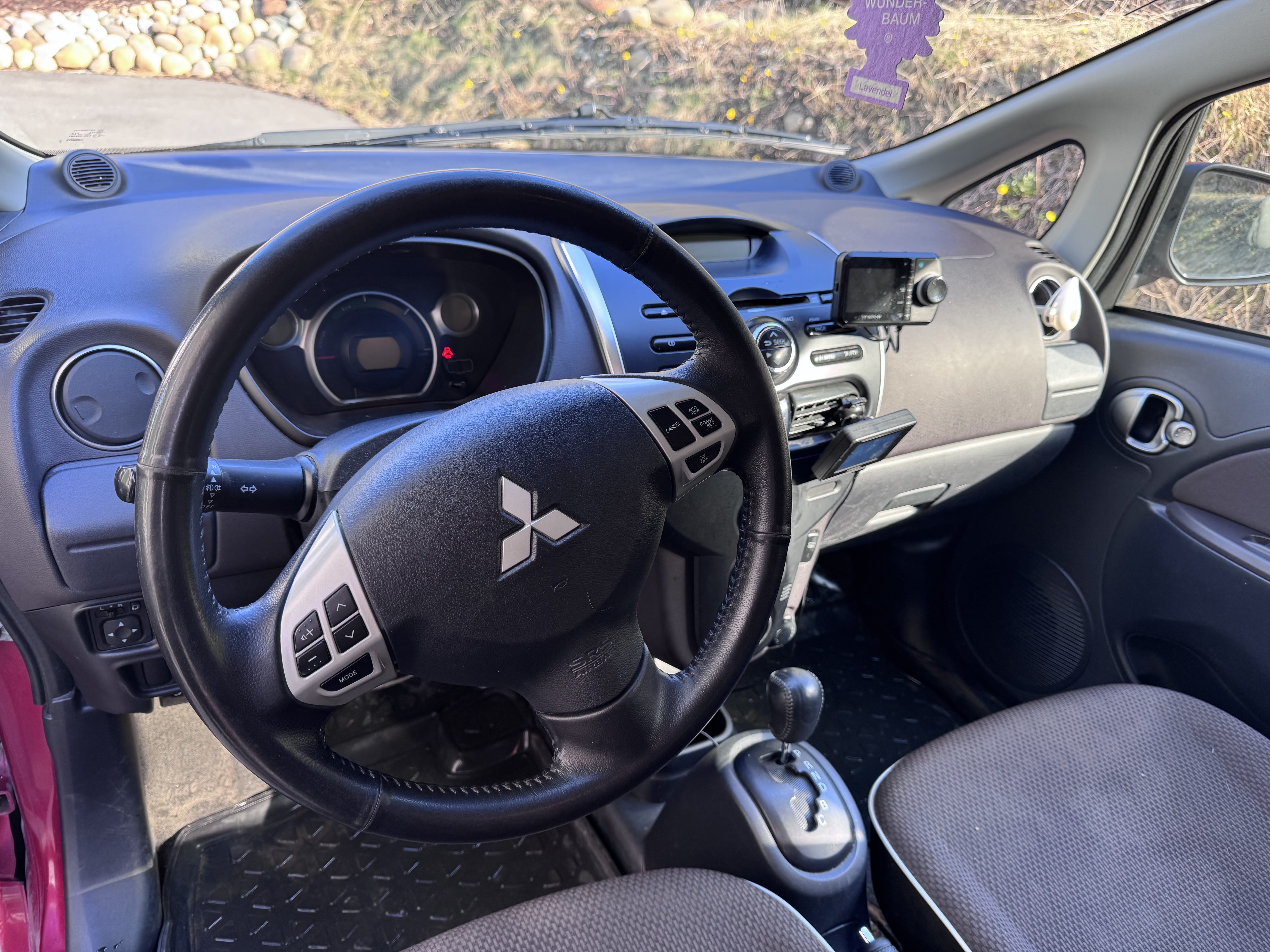 Mitsubishi i-Miev med Bluetooth audio