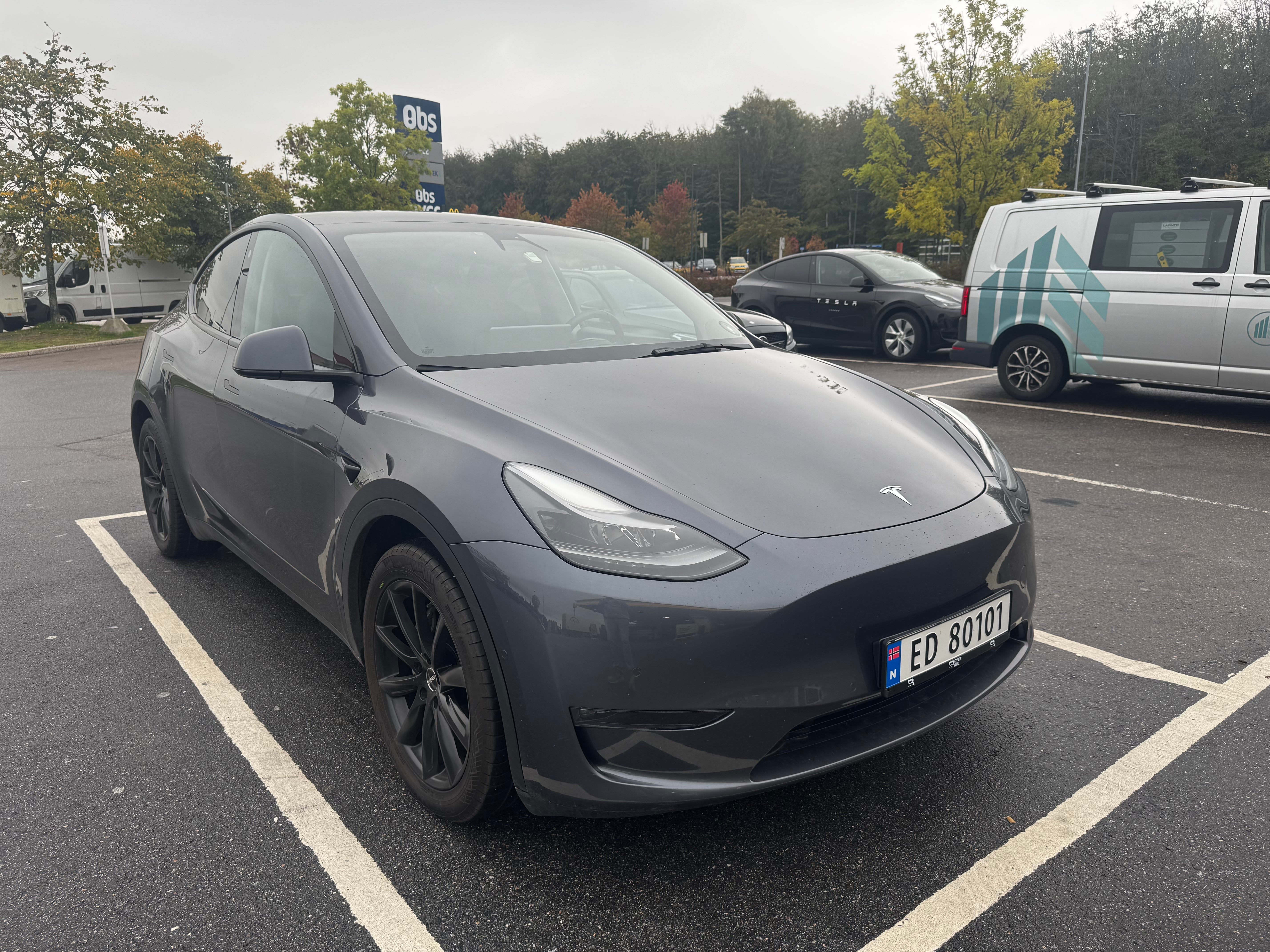 Tesla Model Y Long Range med Cruisekontroll