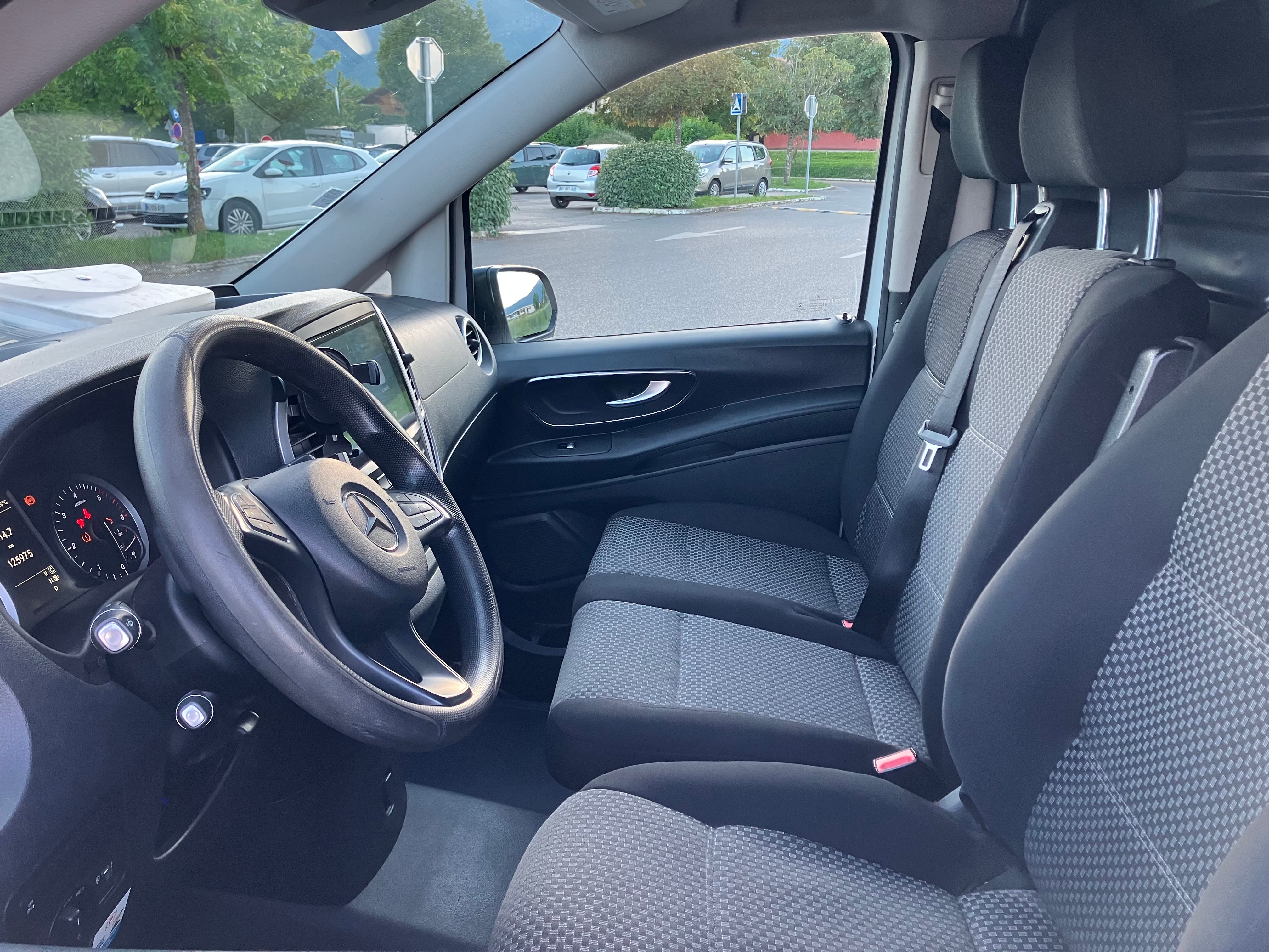 Mercedes-Benz Vito avec GPS