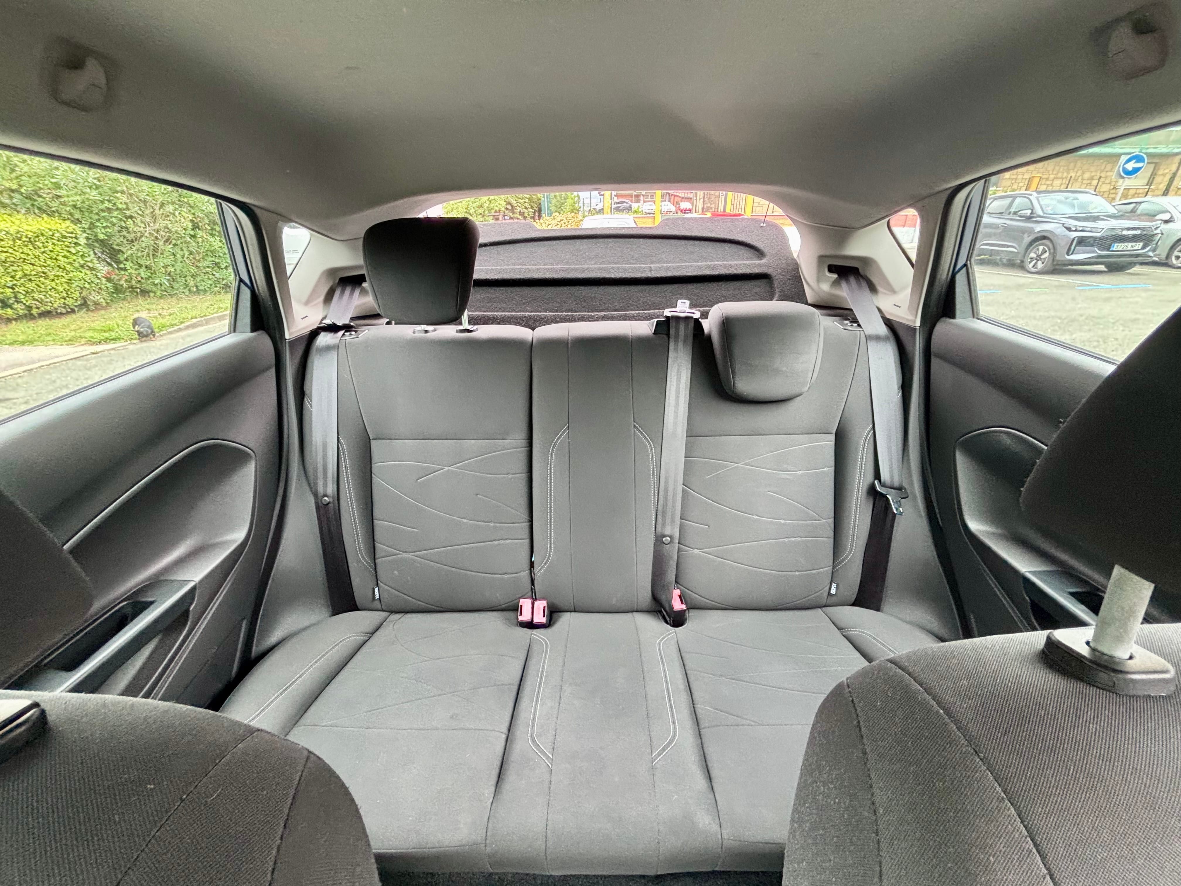 Ford Fiesta con Aire acondicionado