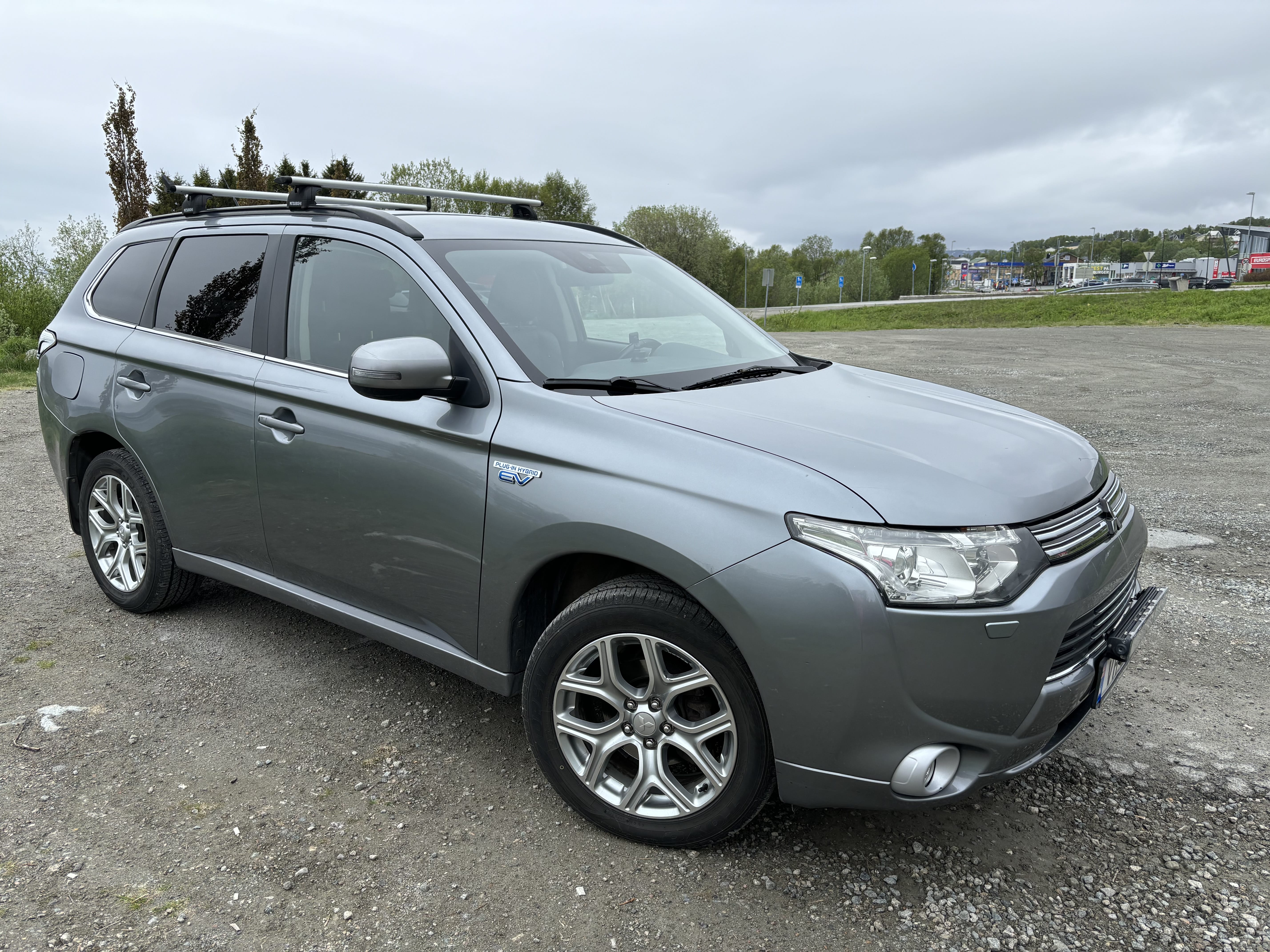 Mitsubishi Outlander Hybrid, 2014, Blyfri 95, automatisch