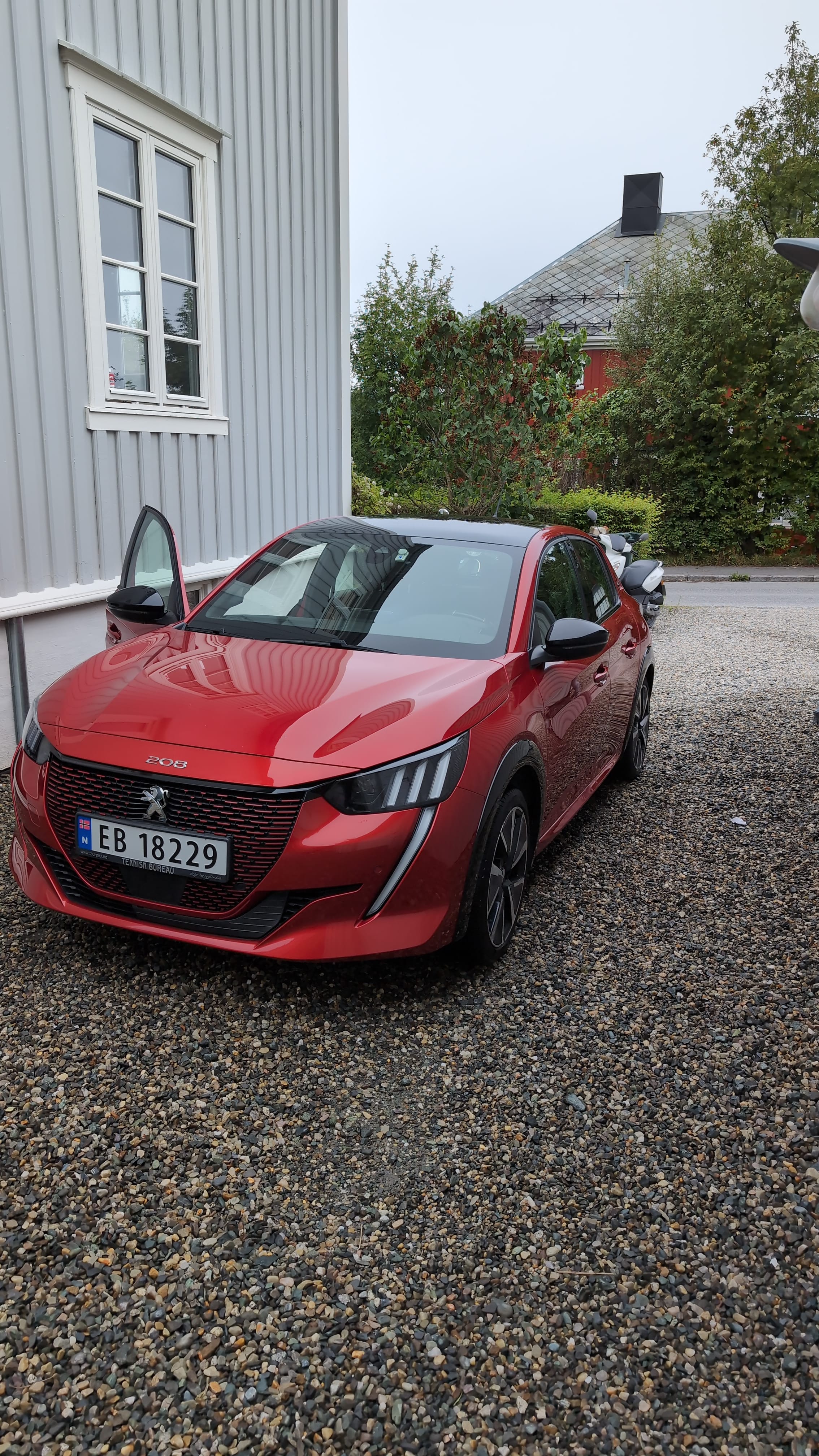 Peugeot e-208 GT, 2020, Electric, automatic