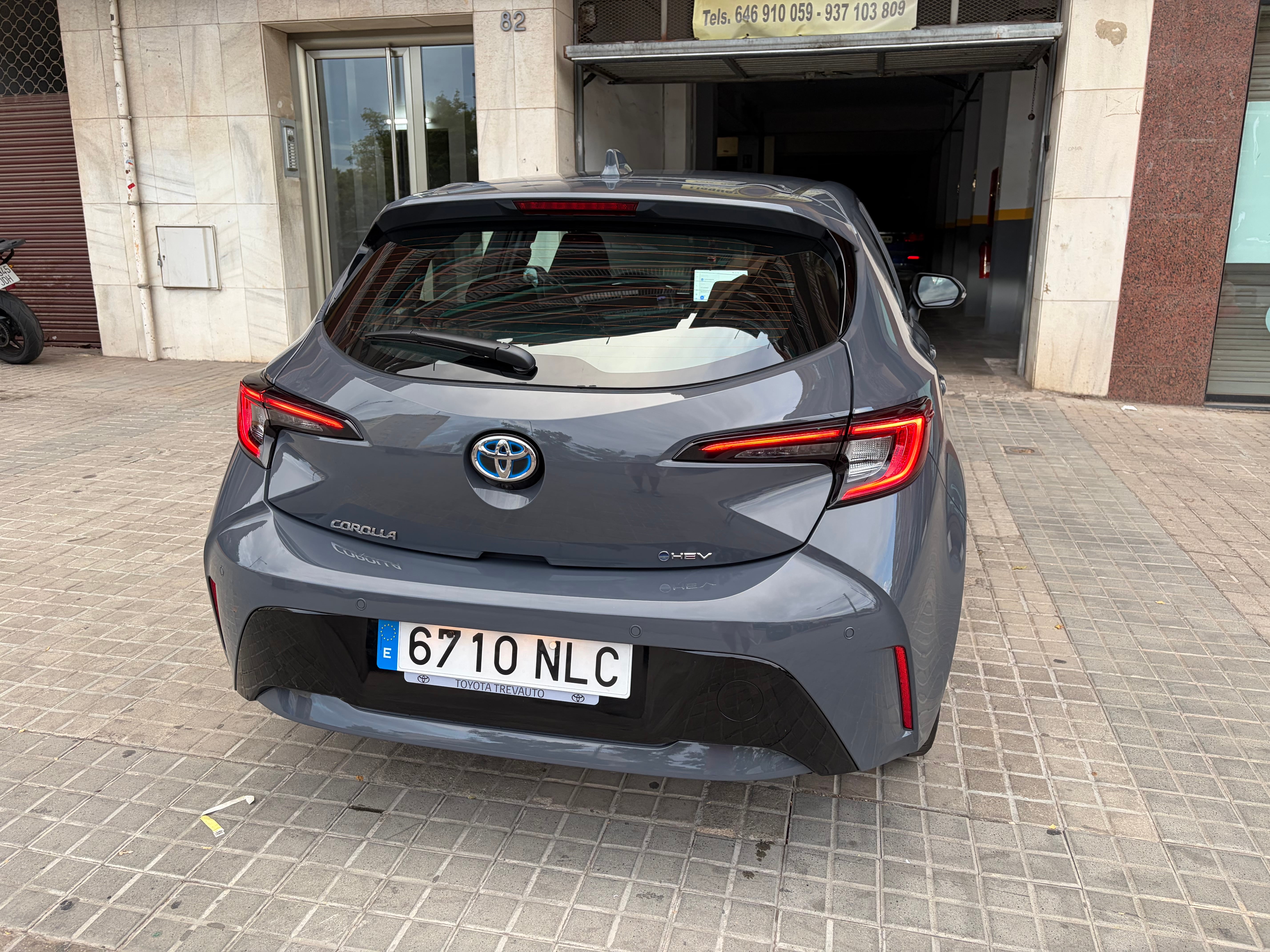 Toyota Corolla Híbrido con Cámara de marcha atrás