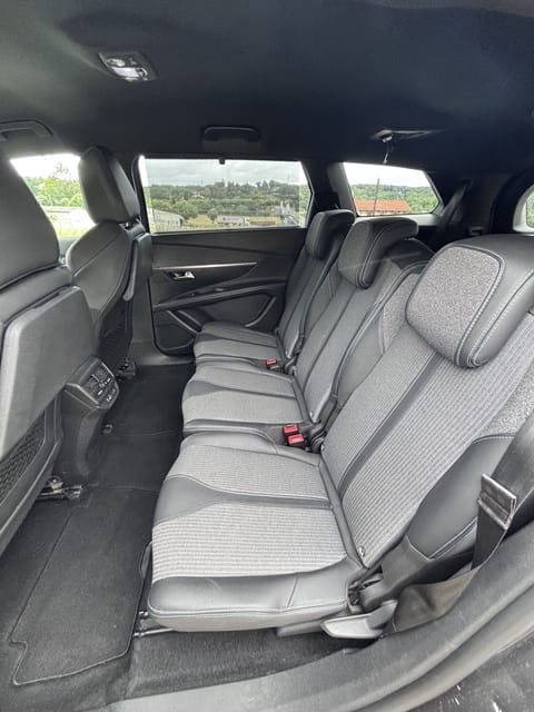 Peugeot 5008 Allure 7 places avec Android Auto