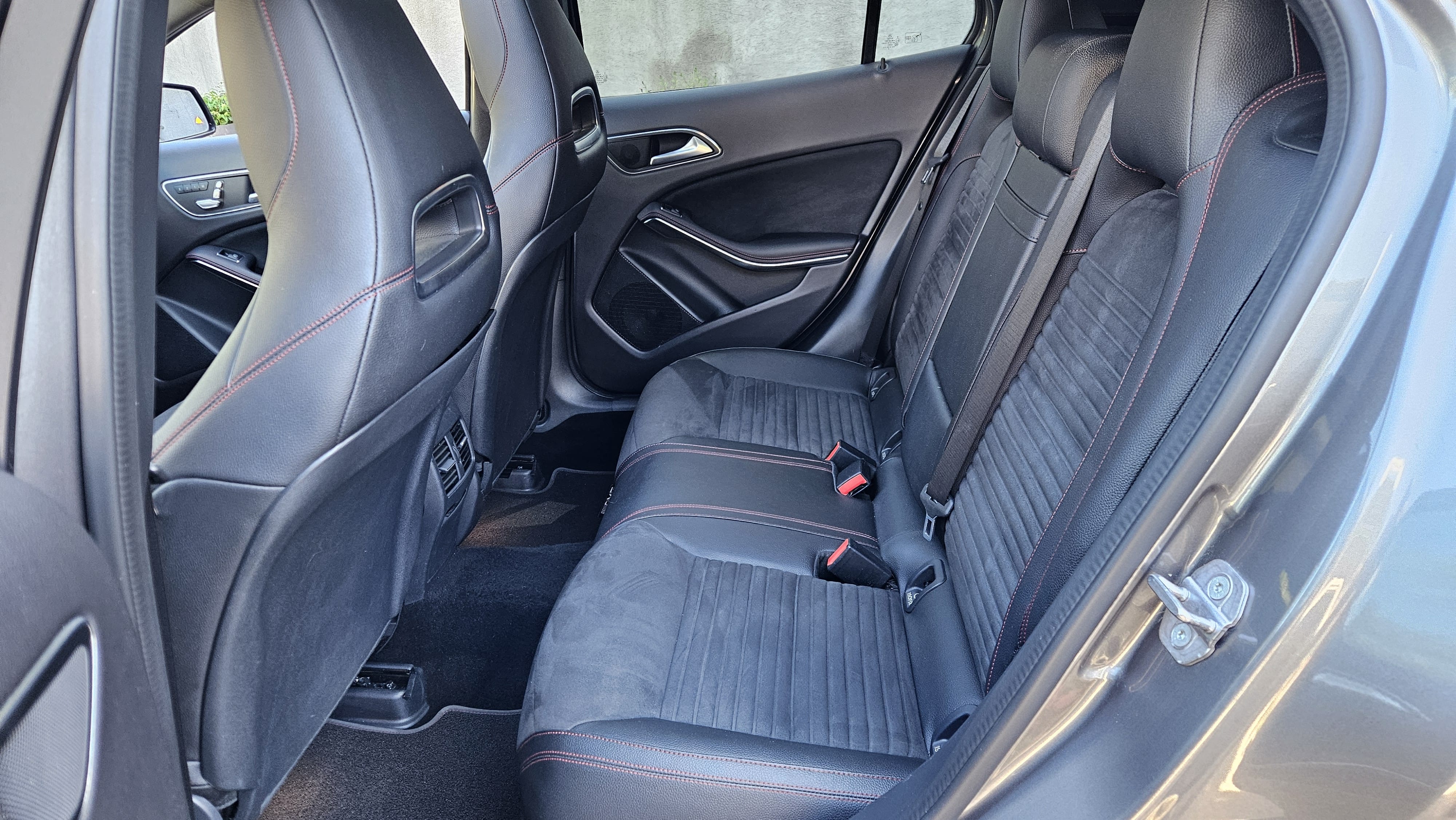Mercedes-Benz GLA 200 avec Audio Bluetooth