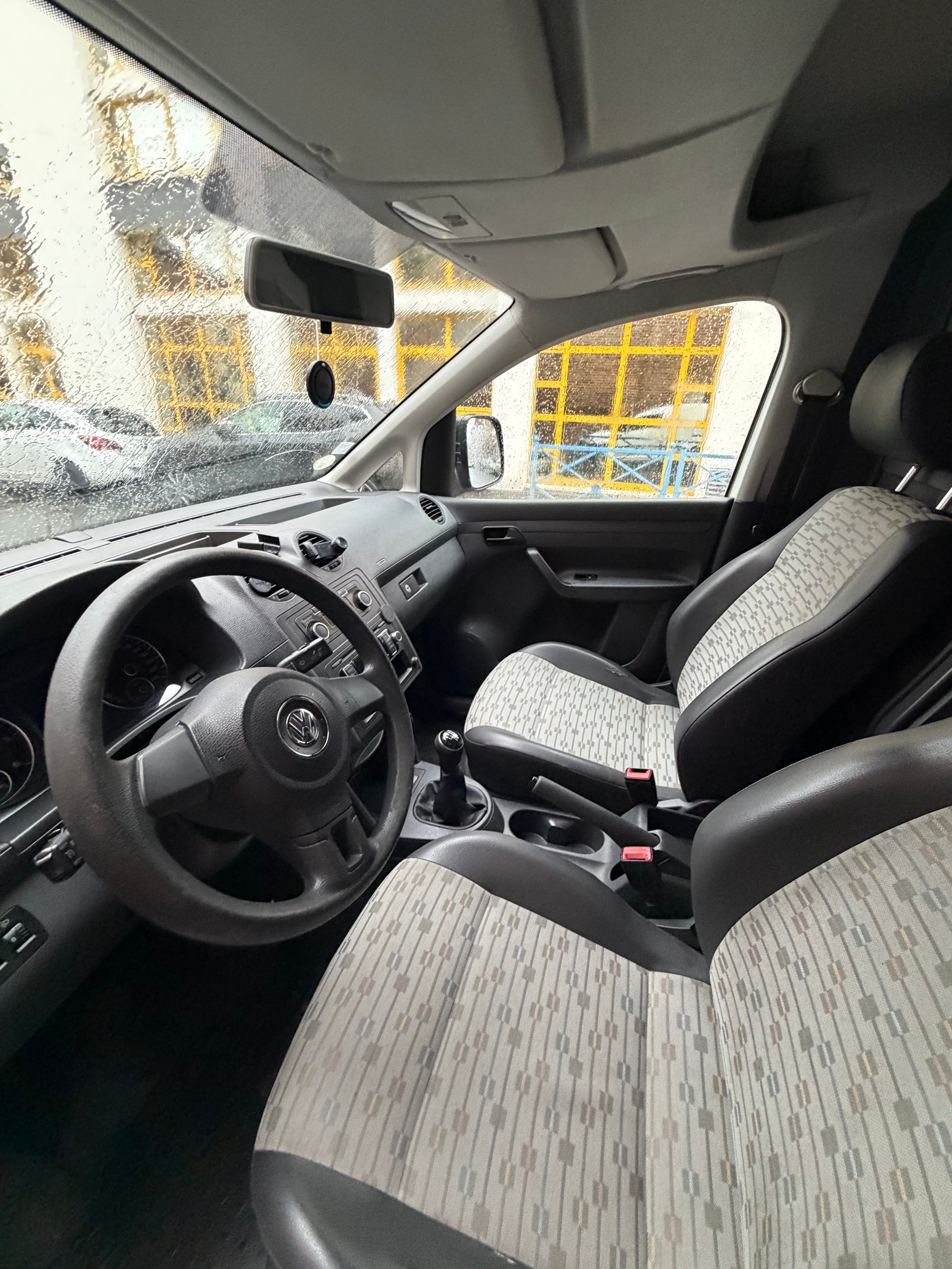 Volkswagen Caddy Van avec Audio Bluetooth