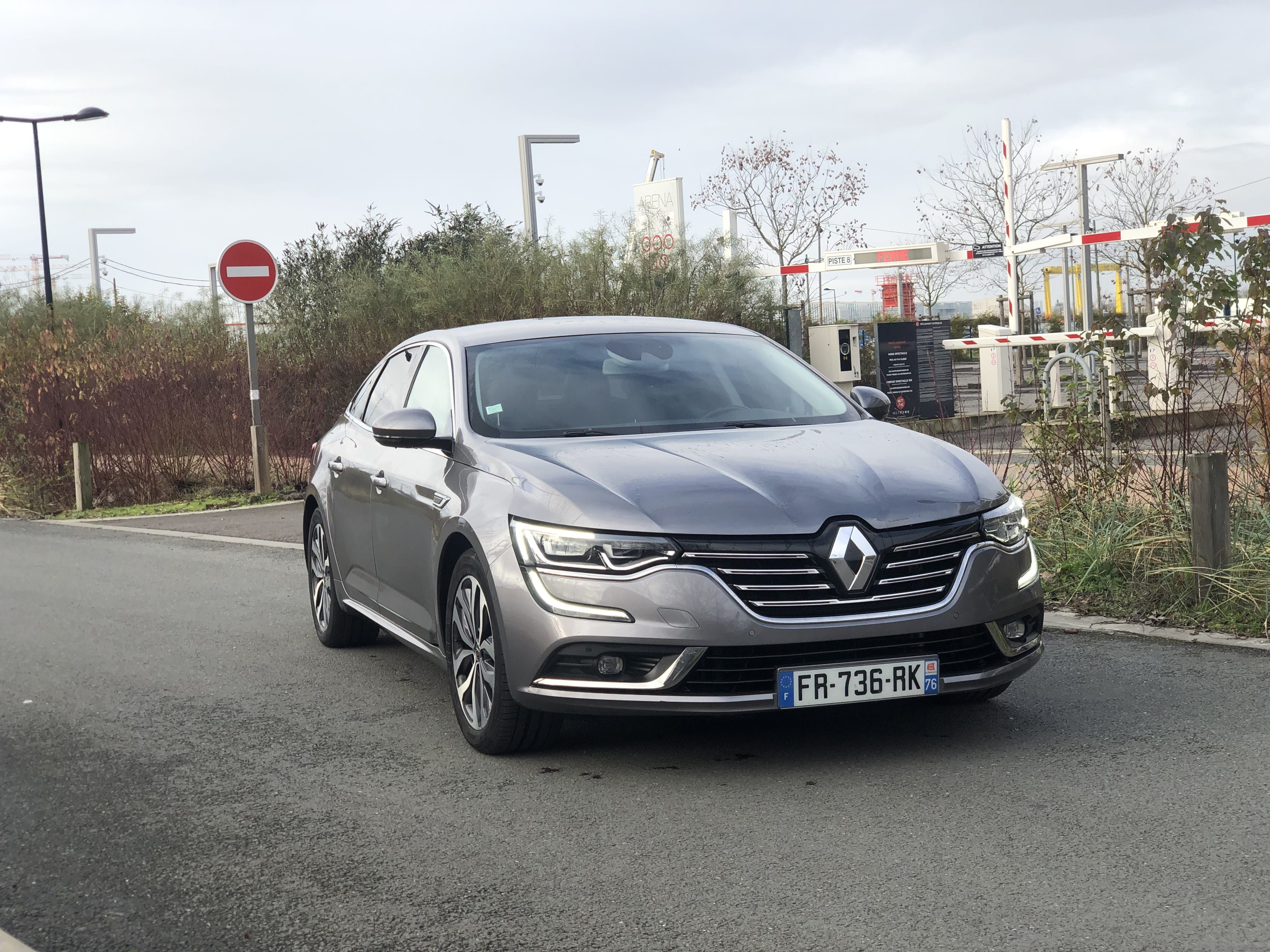 Renault Talisman  Louez la Renault Talisman – Luxe, Confort et Technologie pour un Voyage d’Exception ! avec Audio Bluetooth