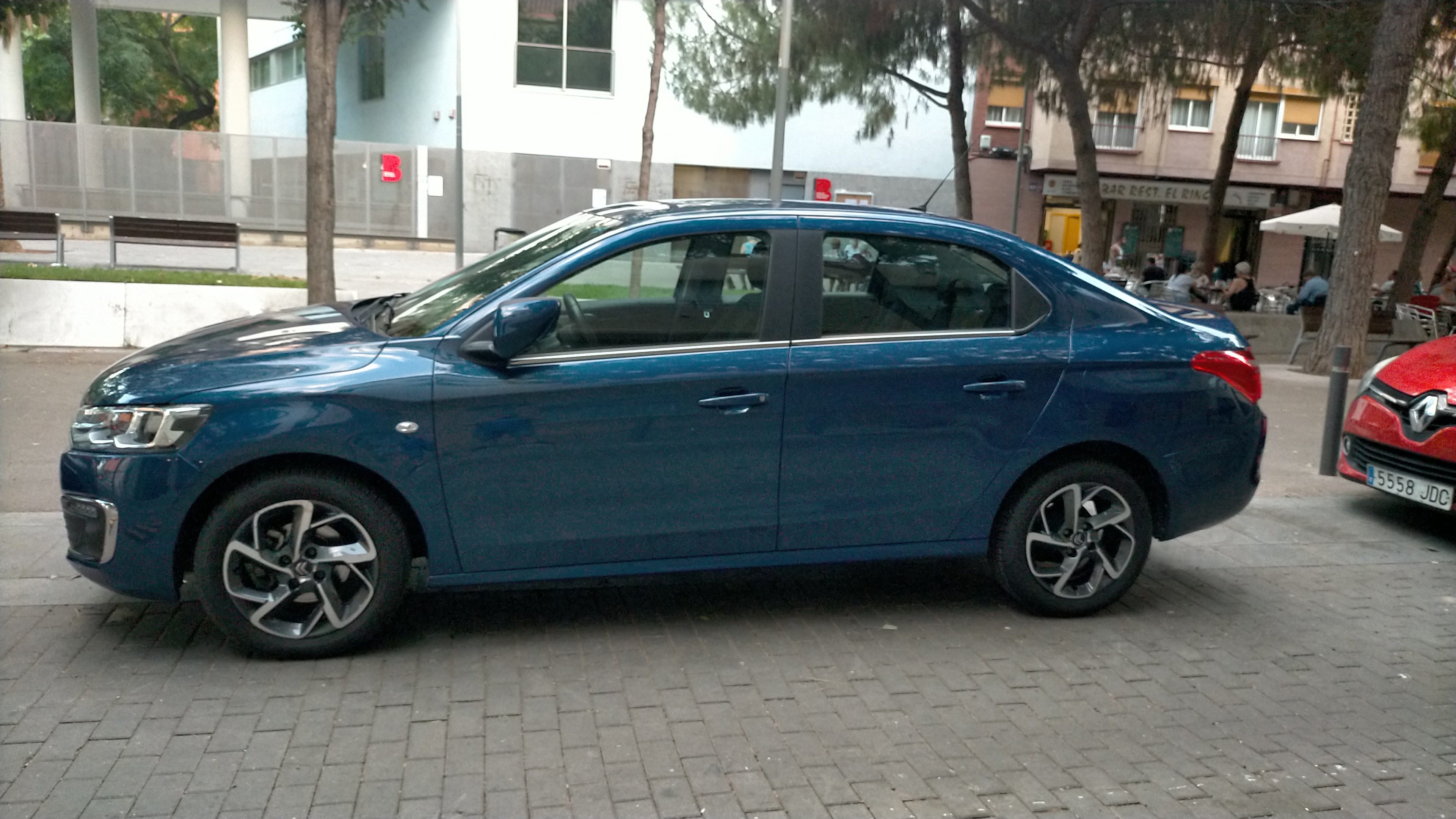 Citroen C-Elysée 1.2 Shine con Aire acondicionado