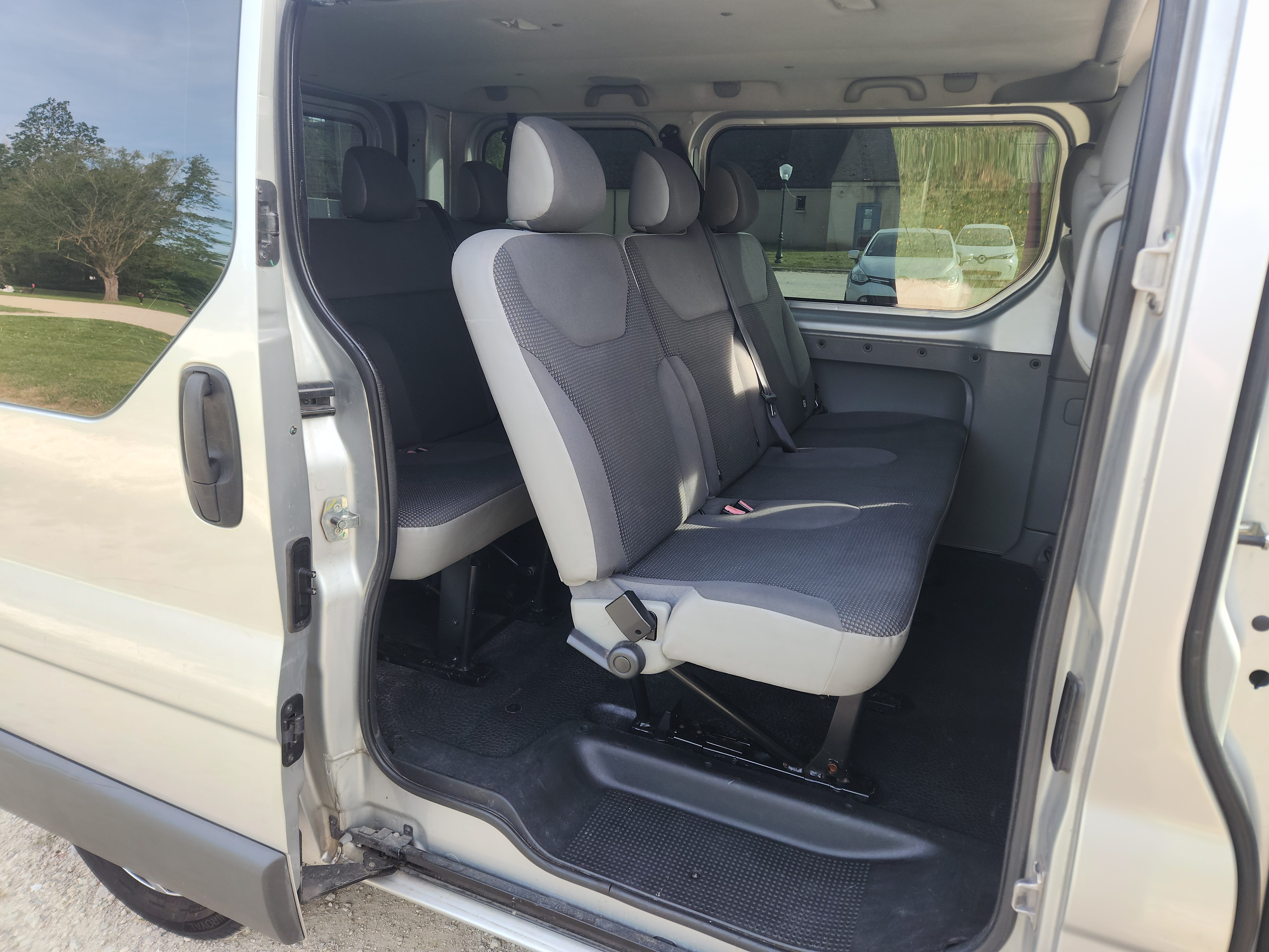 Opel Vivaro Combi