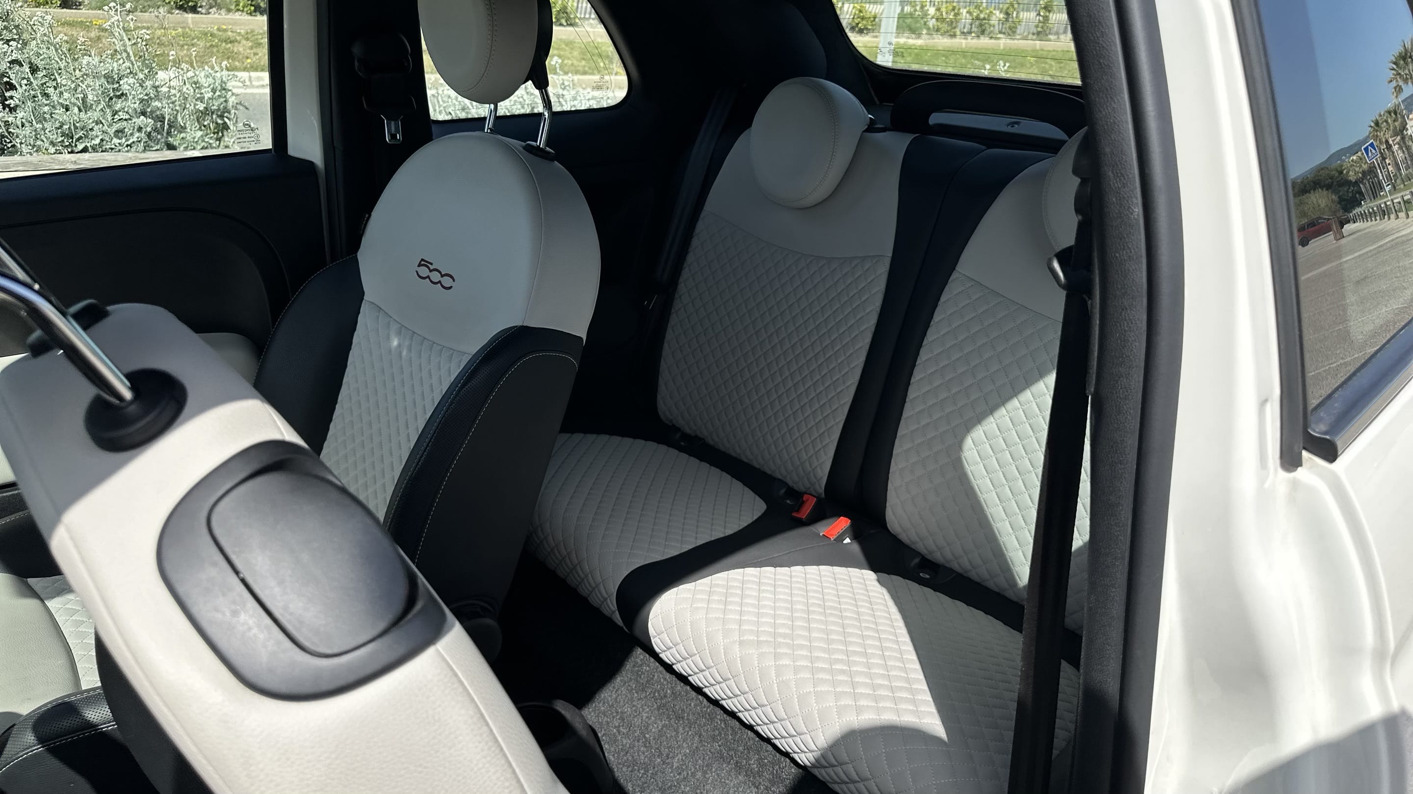 Fiat 500 C avec Apple CarPlay