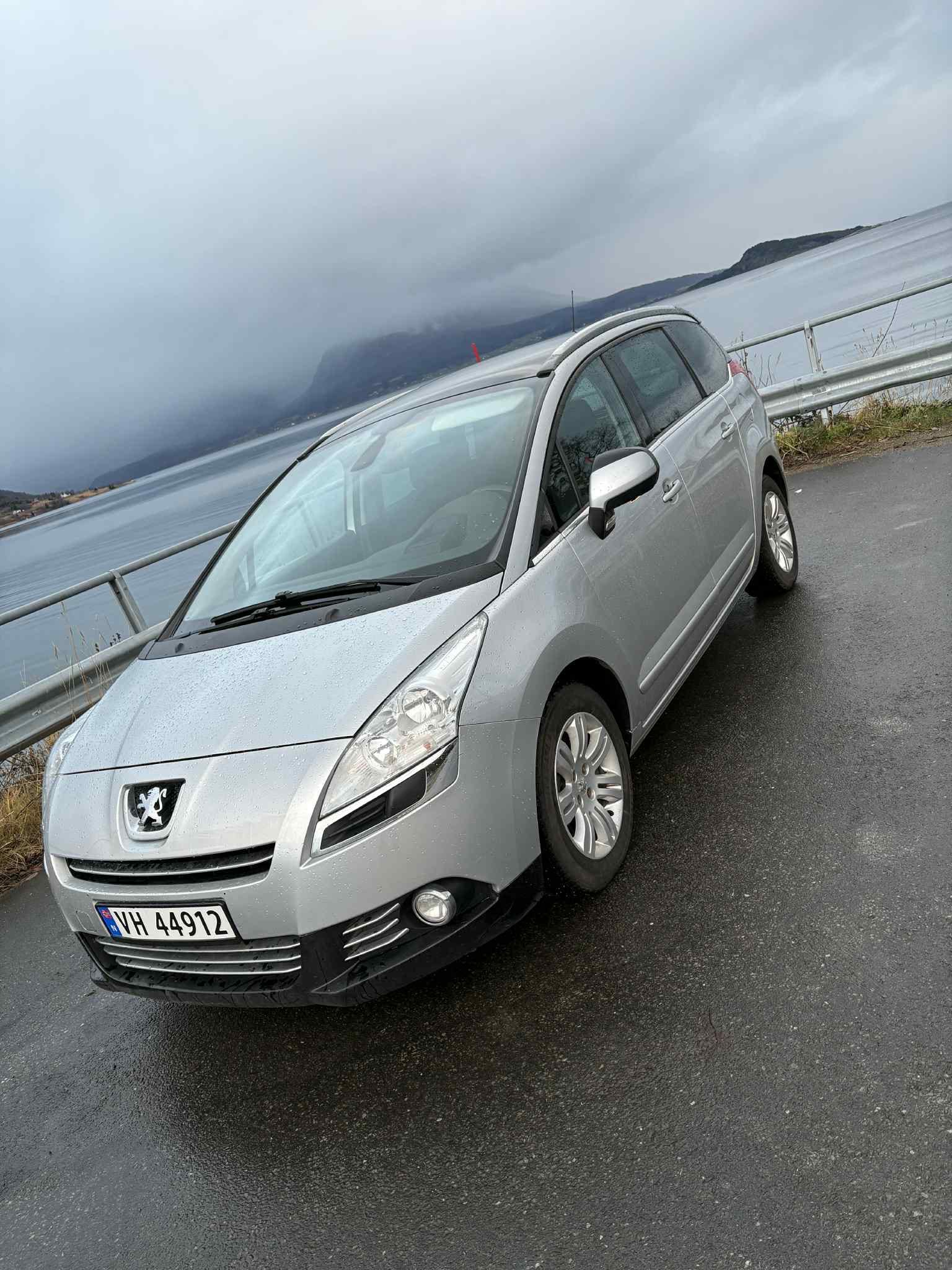 Peugeot 5008, 2012, Diesel, 7 seter