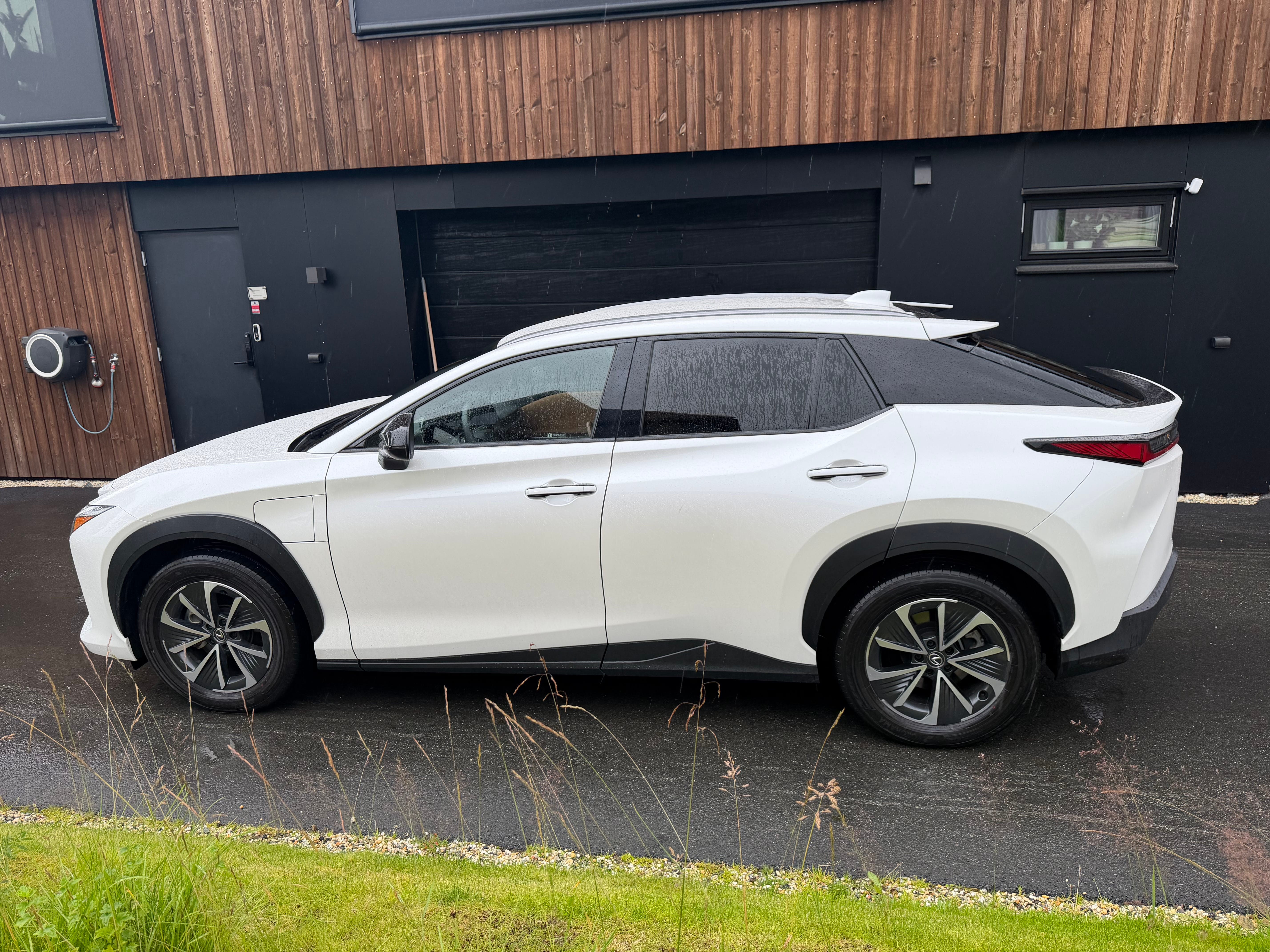 Lexus RZ 450e Executive med Aircondition