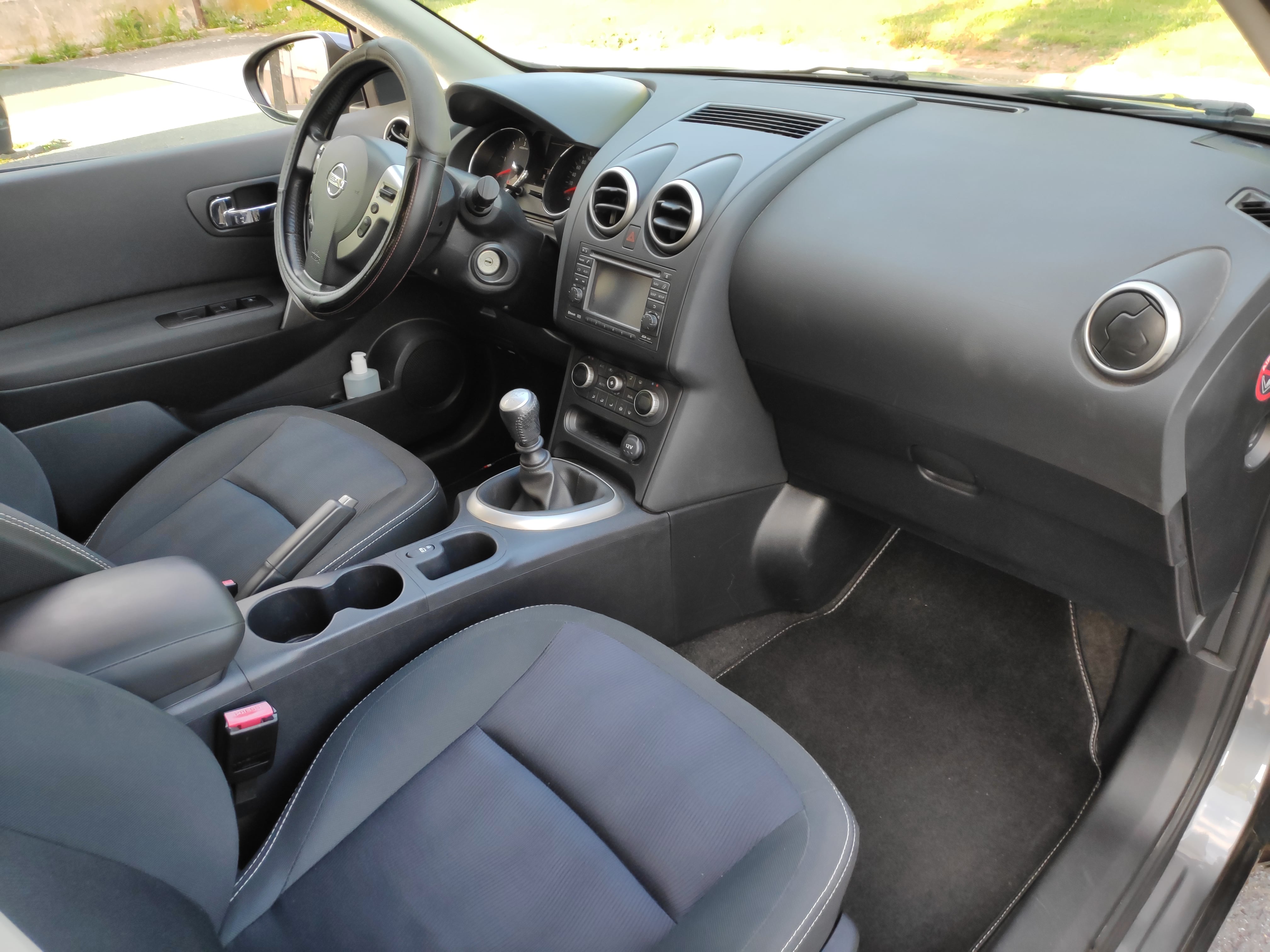 Nissan Qashqai 1.5 DCI 110ch avec GPS