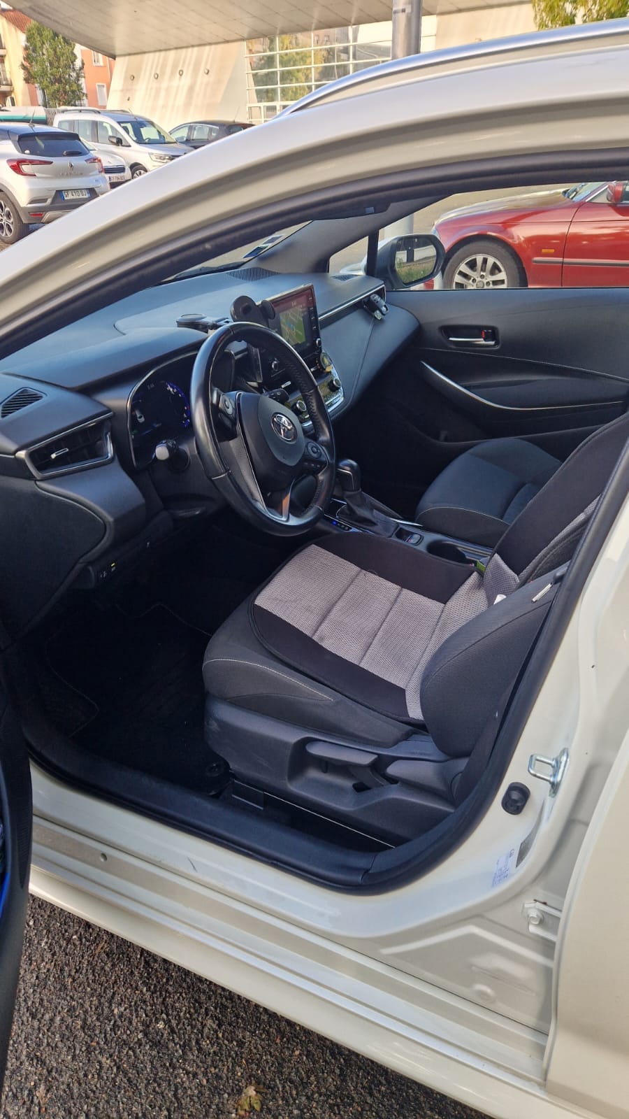 Toyota Corolla Hybride avec GPS