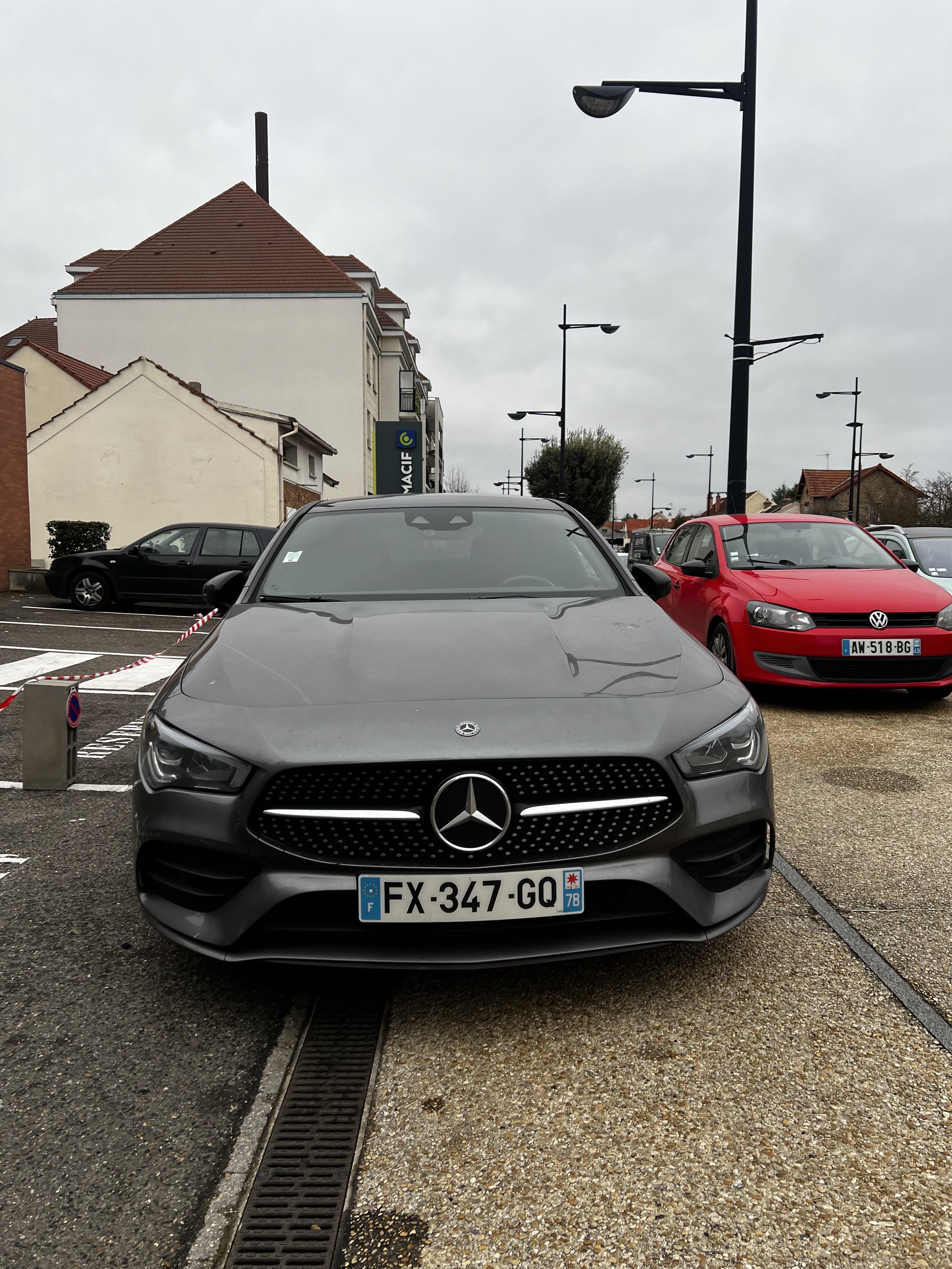 Mercedes-Benz CLA 200 avec GPS