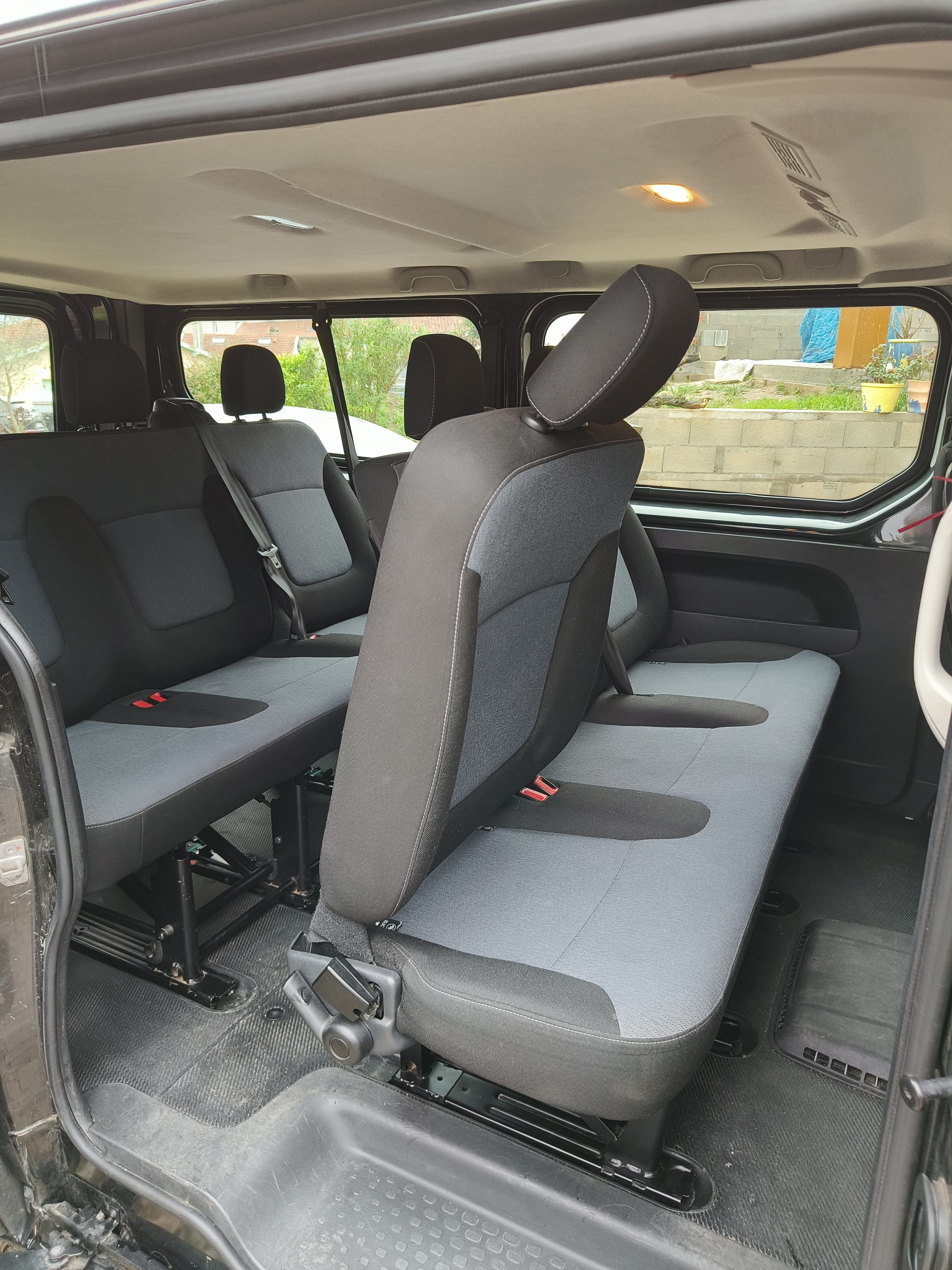 Opel Vivaro Combi avec Audio Bluetooth