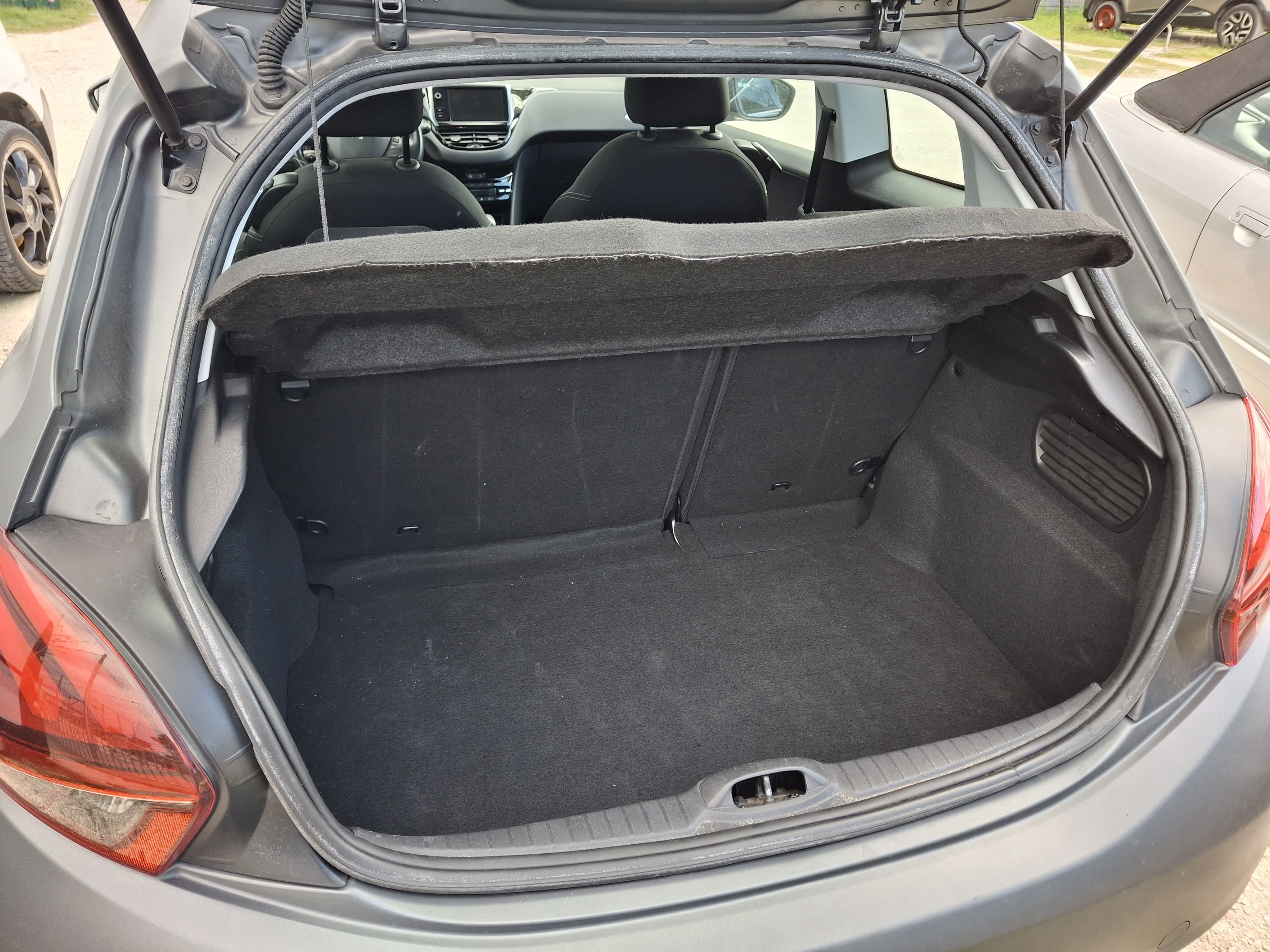 Peugeot 208 avec Quatre roues motrices
