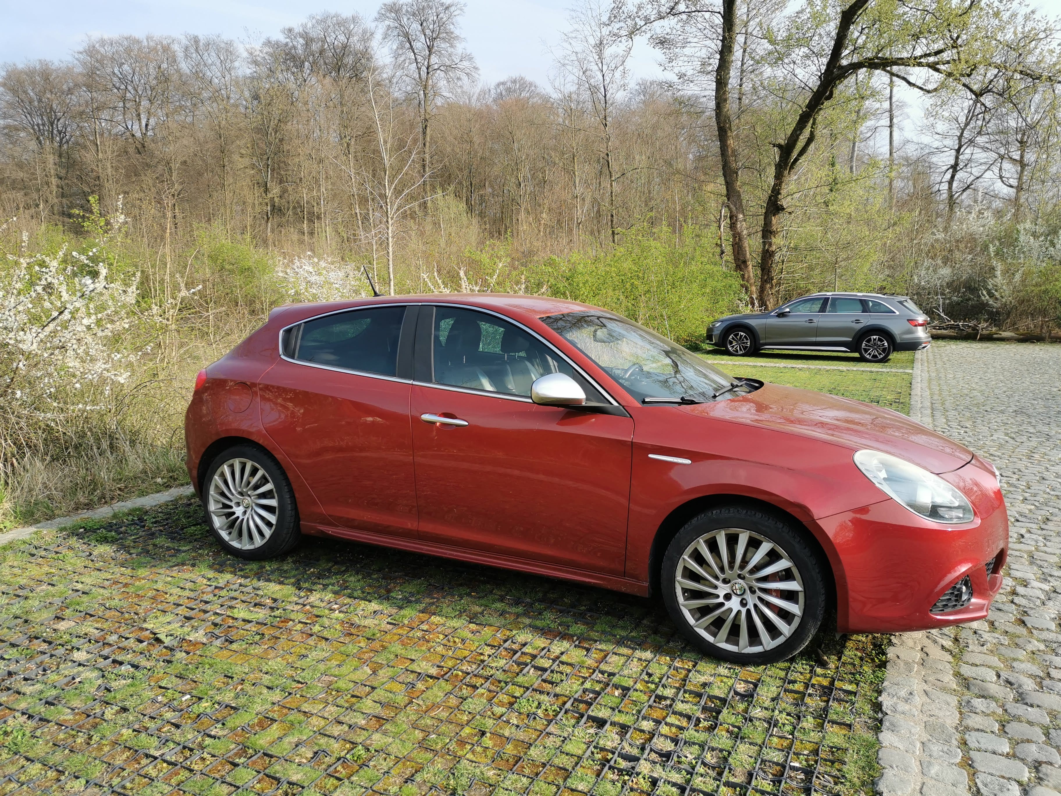 Alfa-Romeo Giulietta with Air conditioning