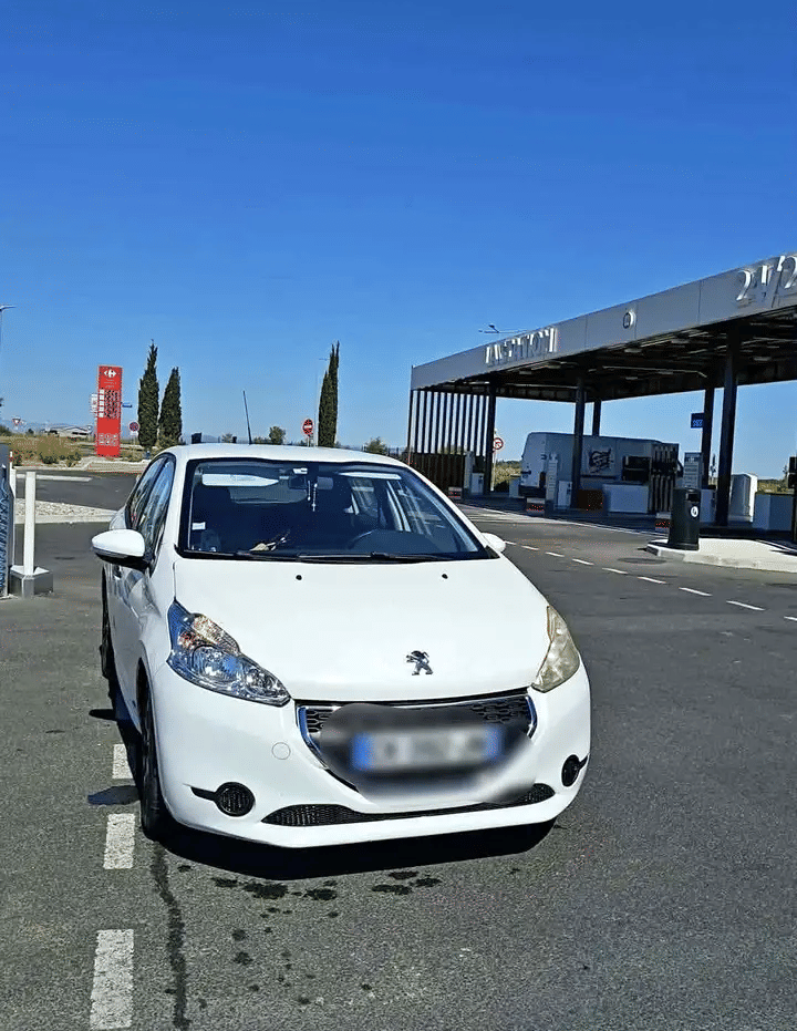 Peugeot 208, 2012, Diesel