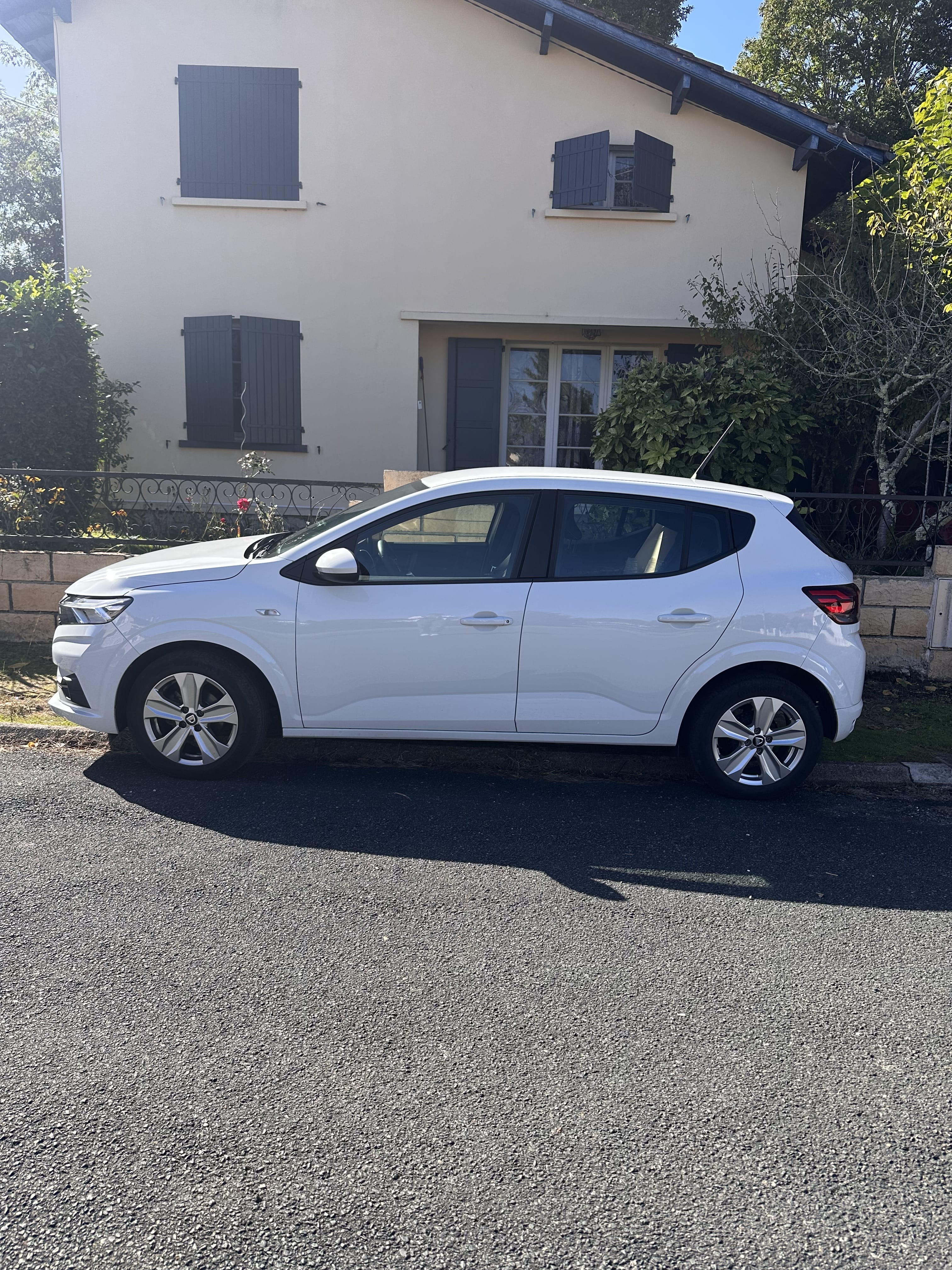 Dacia Sandero avec Climatisation