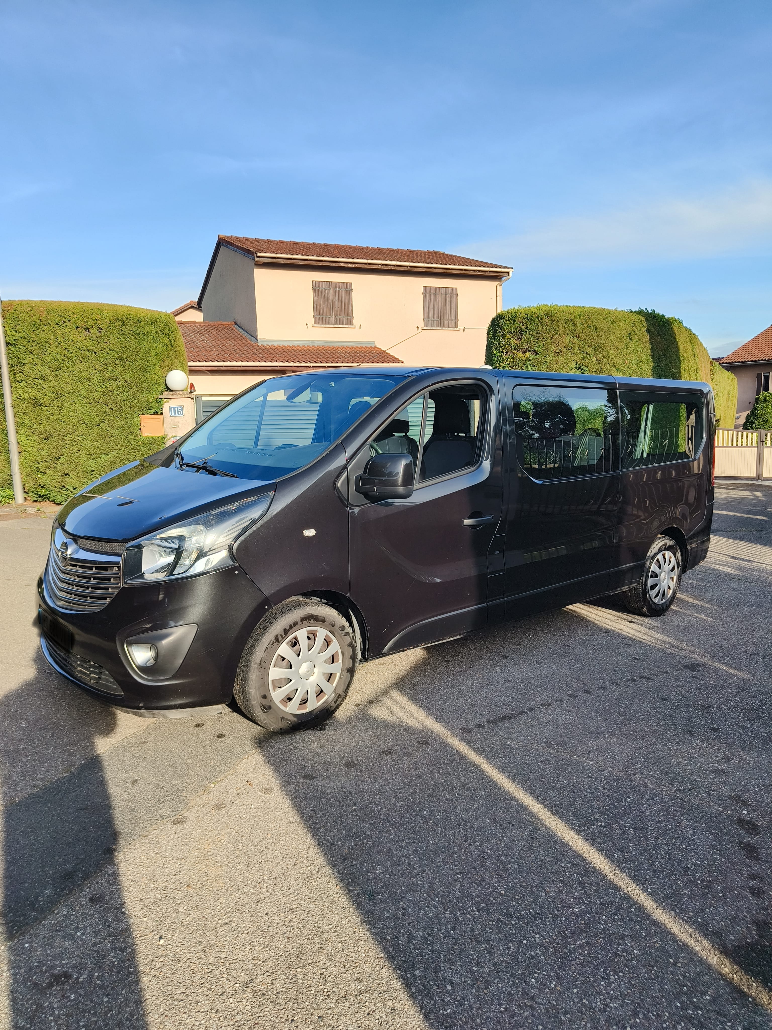 Opel Vivaro Combi, 2016, Diesel, 9 places et plus