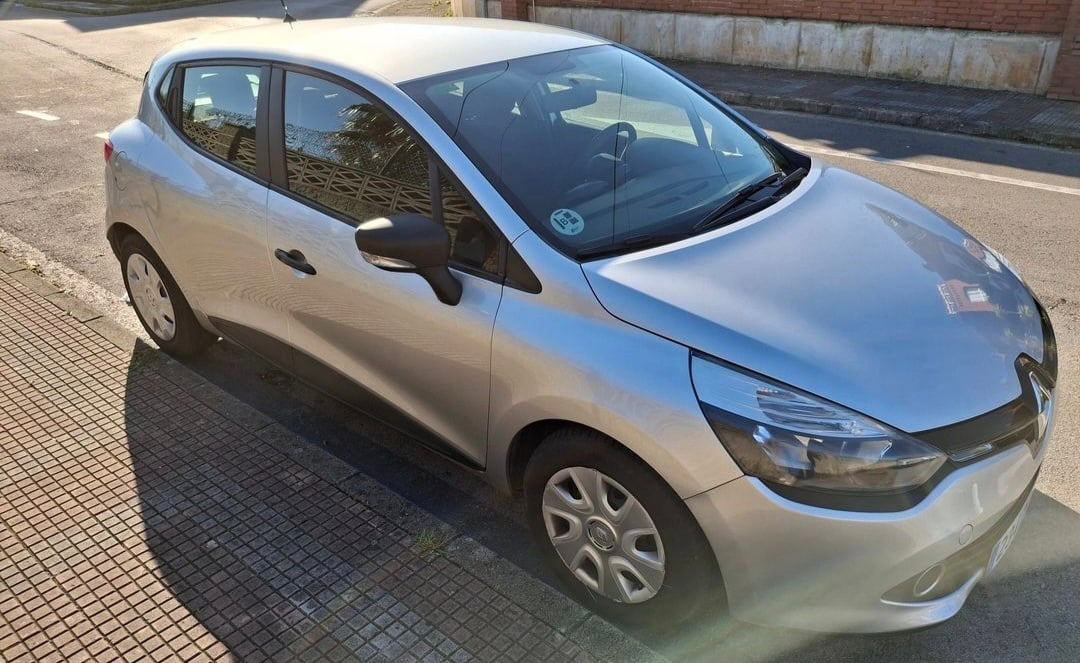 Renault Clio con Enganche