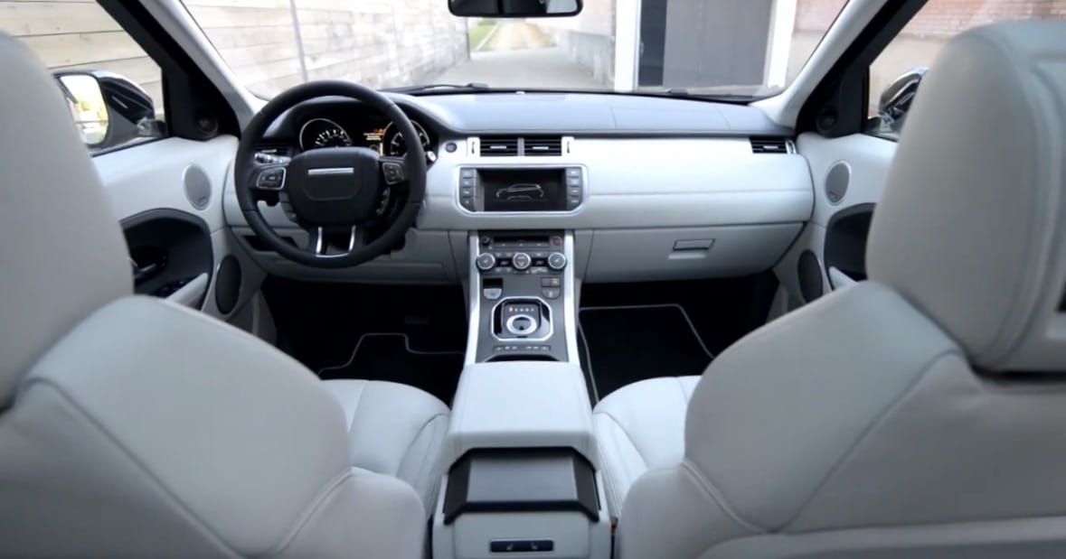 Land-Rover Range Rover Evoque mit Navigationsgerät