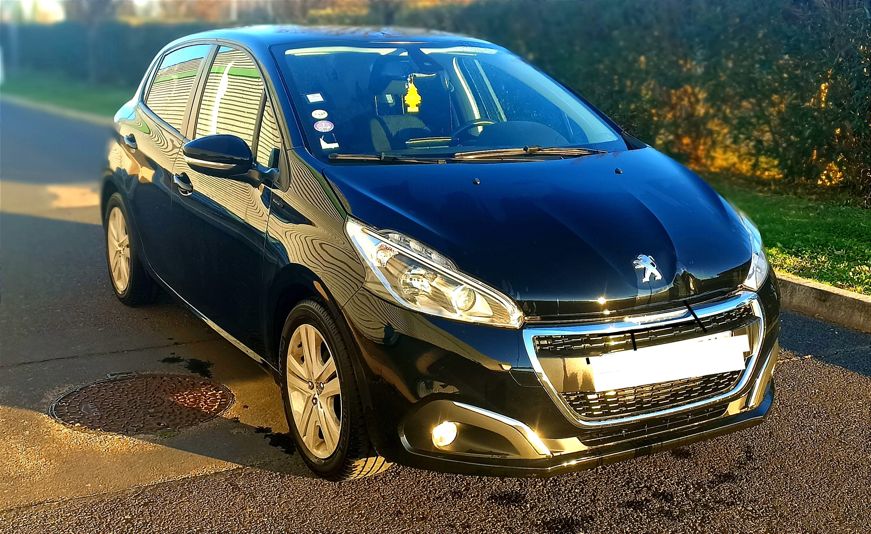 Peugeot 208 Signature avec Climatisation