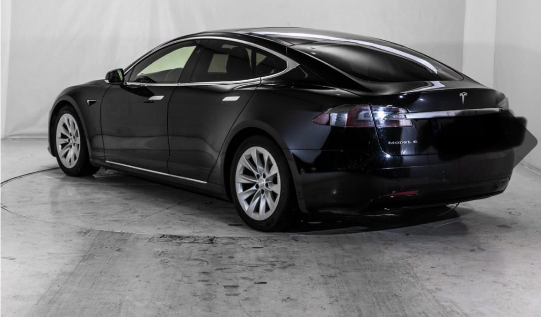 Tesla Model S med Aircondition