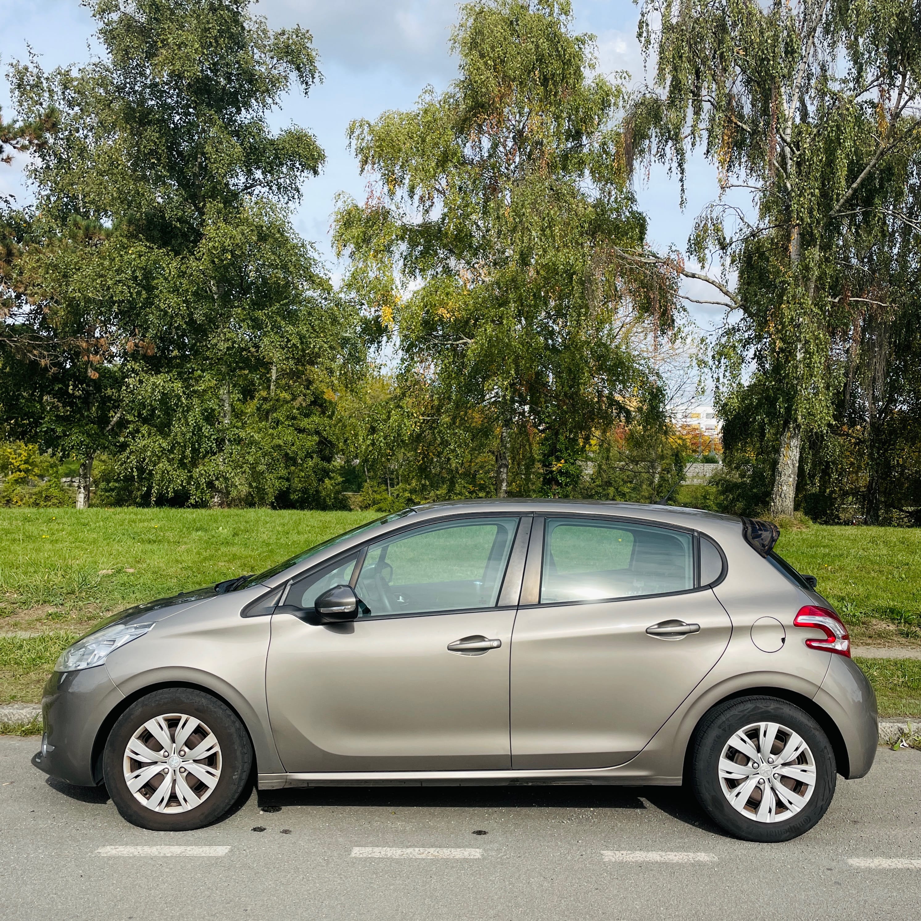 Peugeot 208 avec Climatisation
