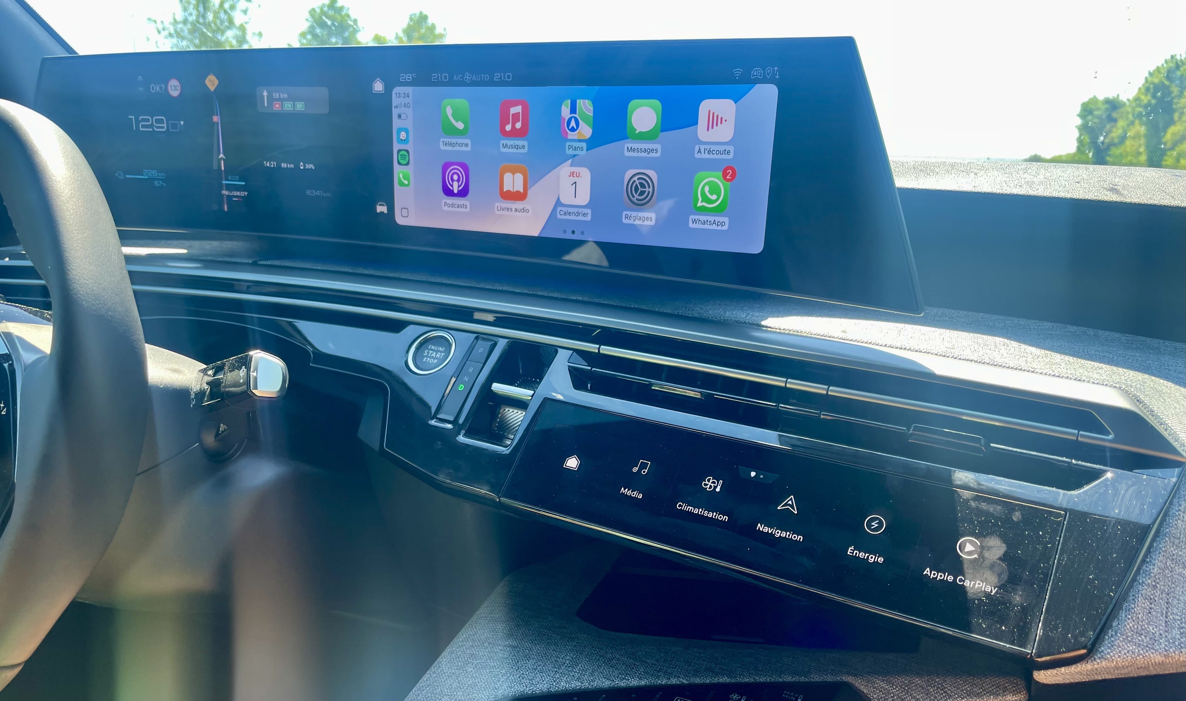 Peugeot E-3008 GT avec GPS