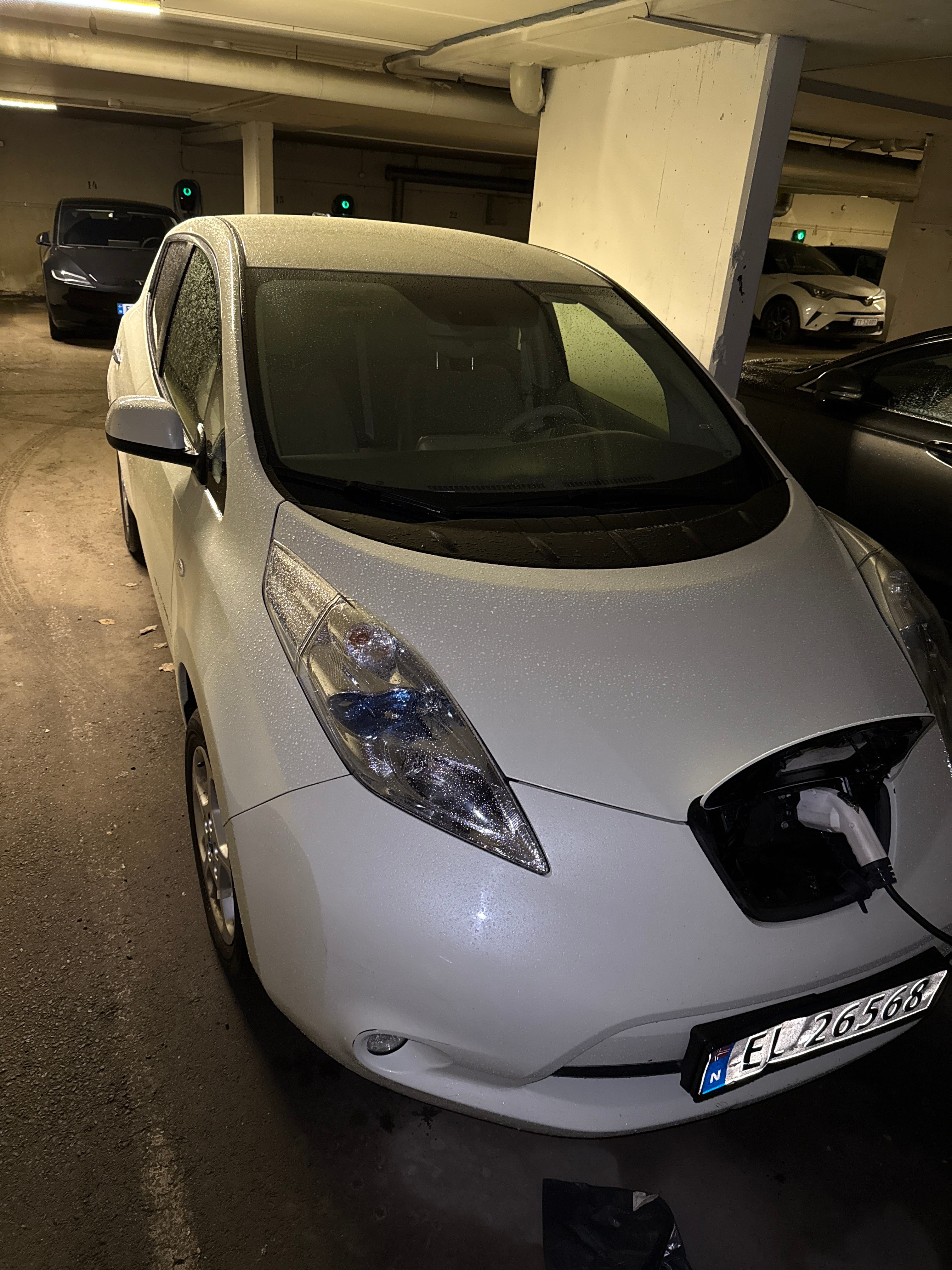 Nissan Leaf, 2013, Elektro, Automatik