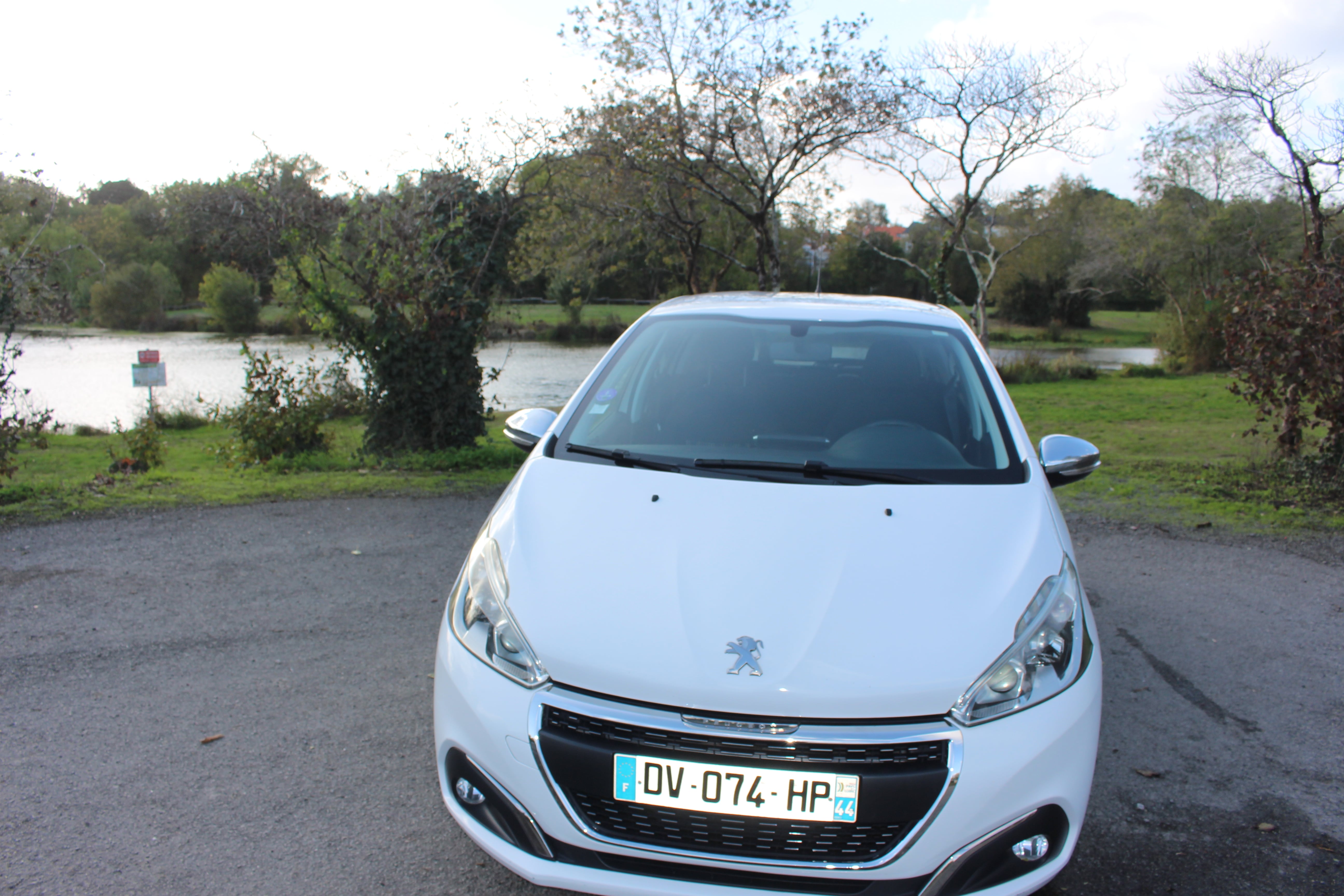 Peugeot 208 avec Climatisation