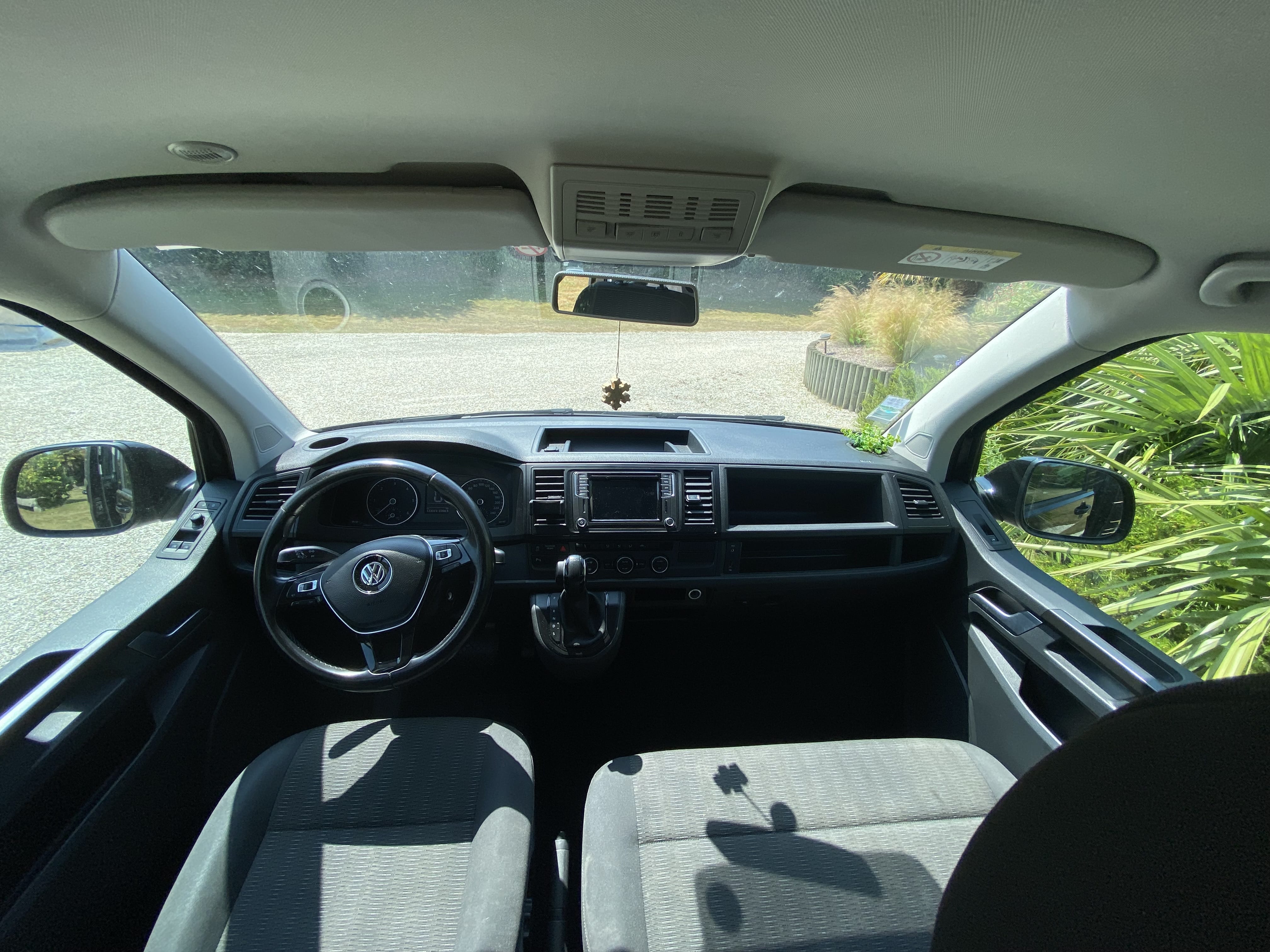 Volkswagen Caravelle avec GPS