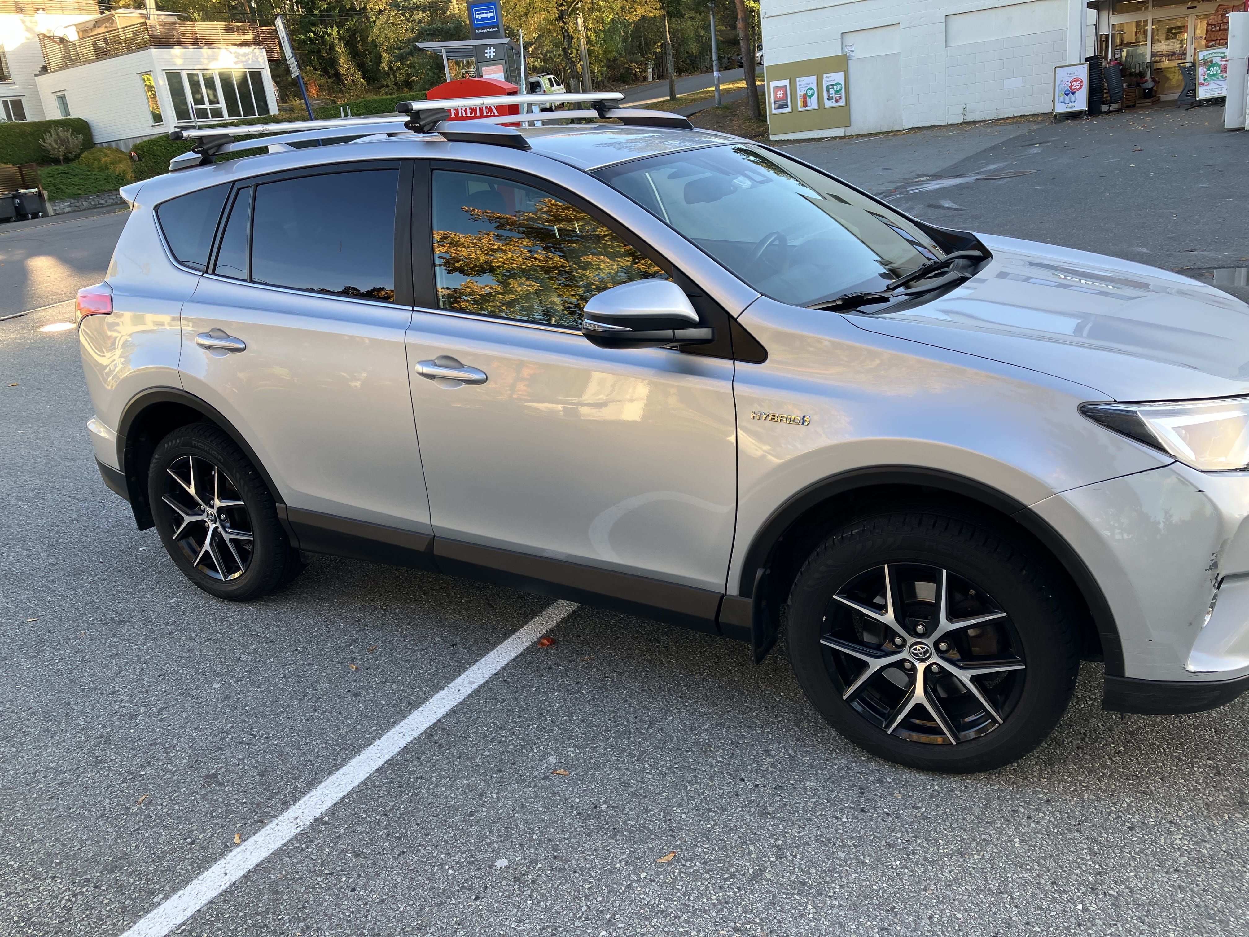 Toyota RAV4, 2016, Blyfri 95 / Eléctrico (híbrido), Automático