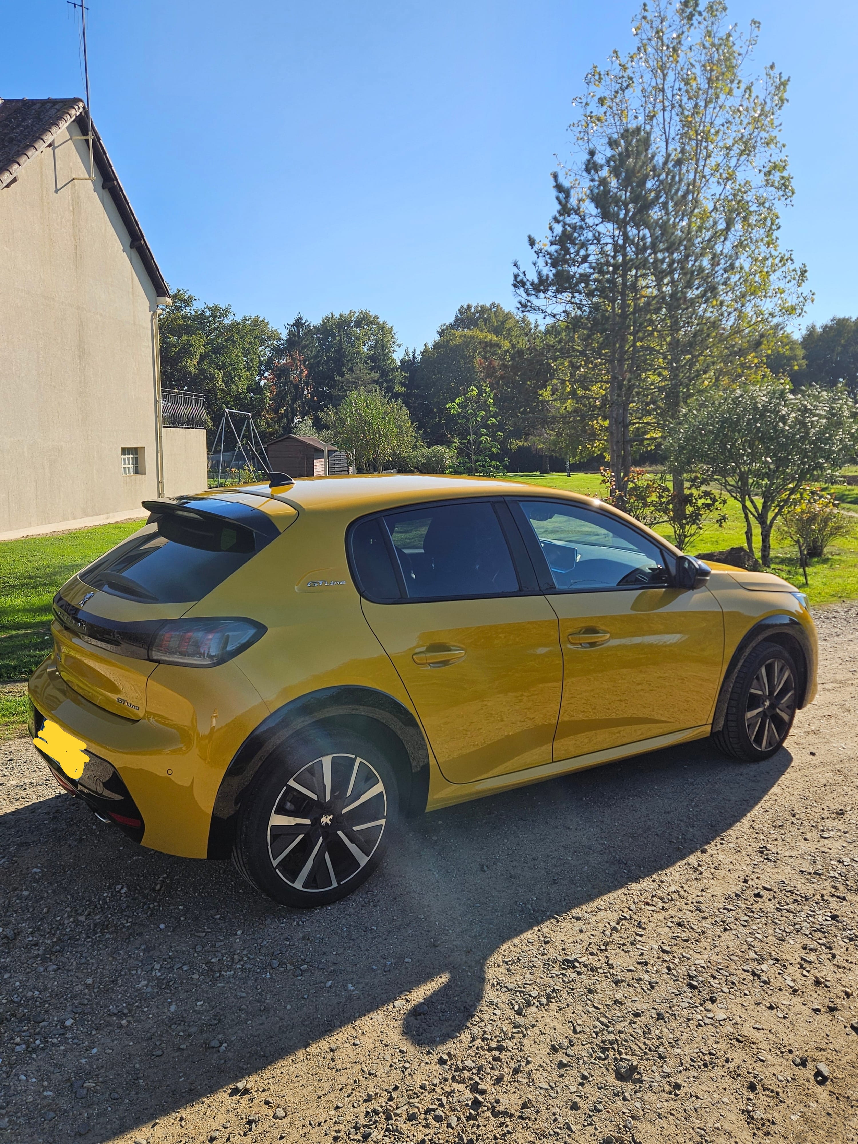 Peugeot 208 GT Line avec Climatisation