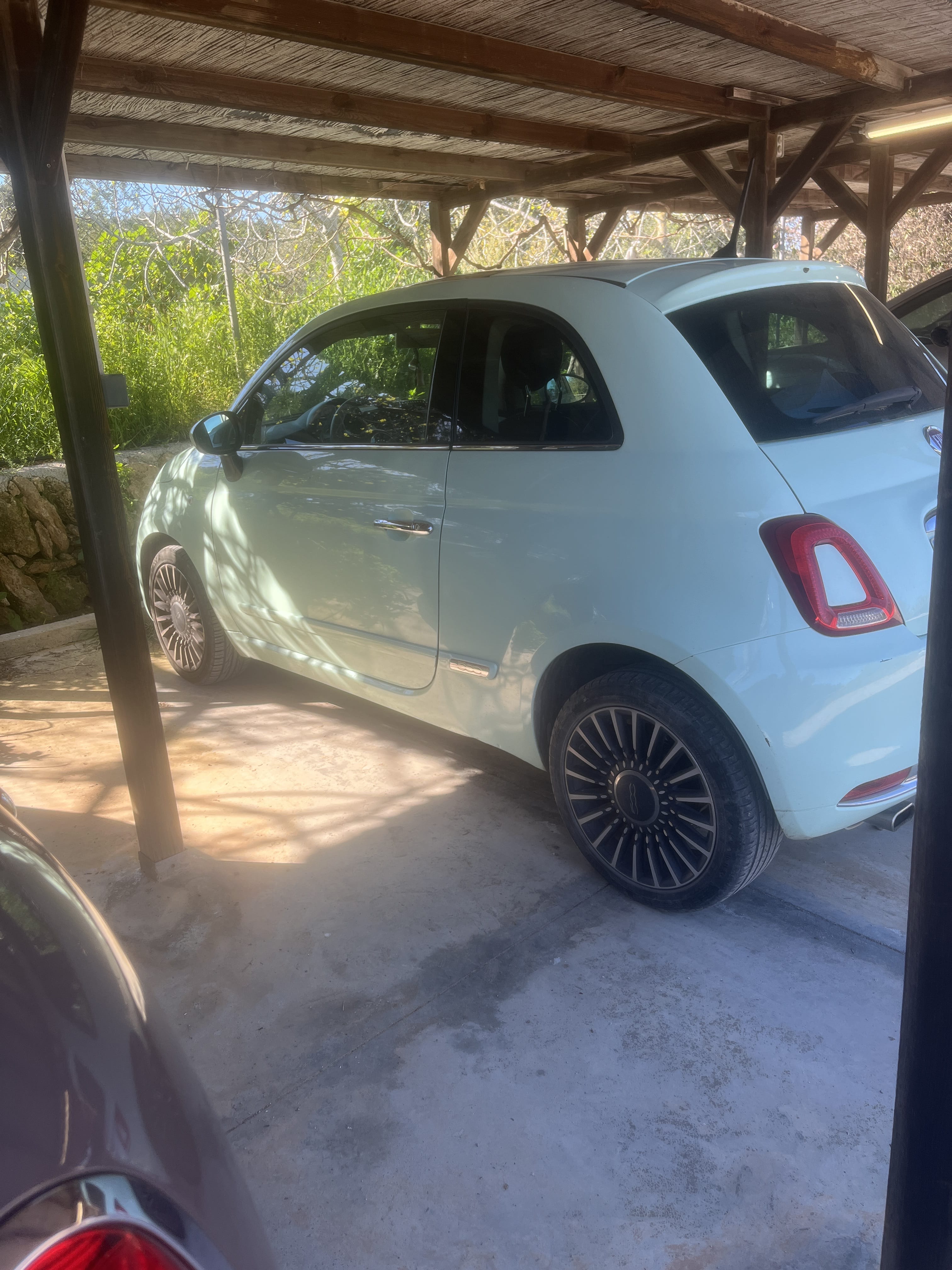 Fiat 500 C with Bluetooth audio