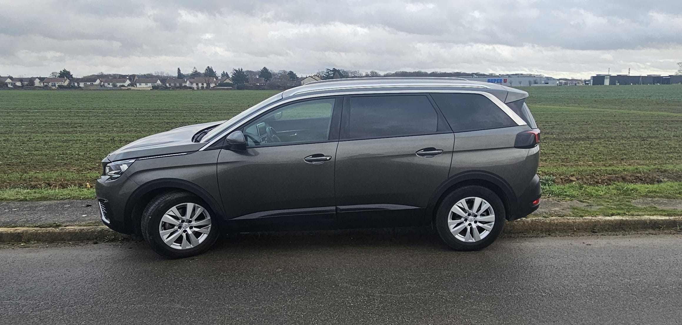 Peugeot 5008 Automatique avec Climatisation