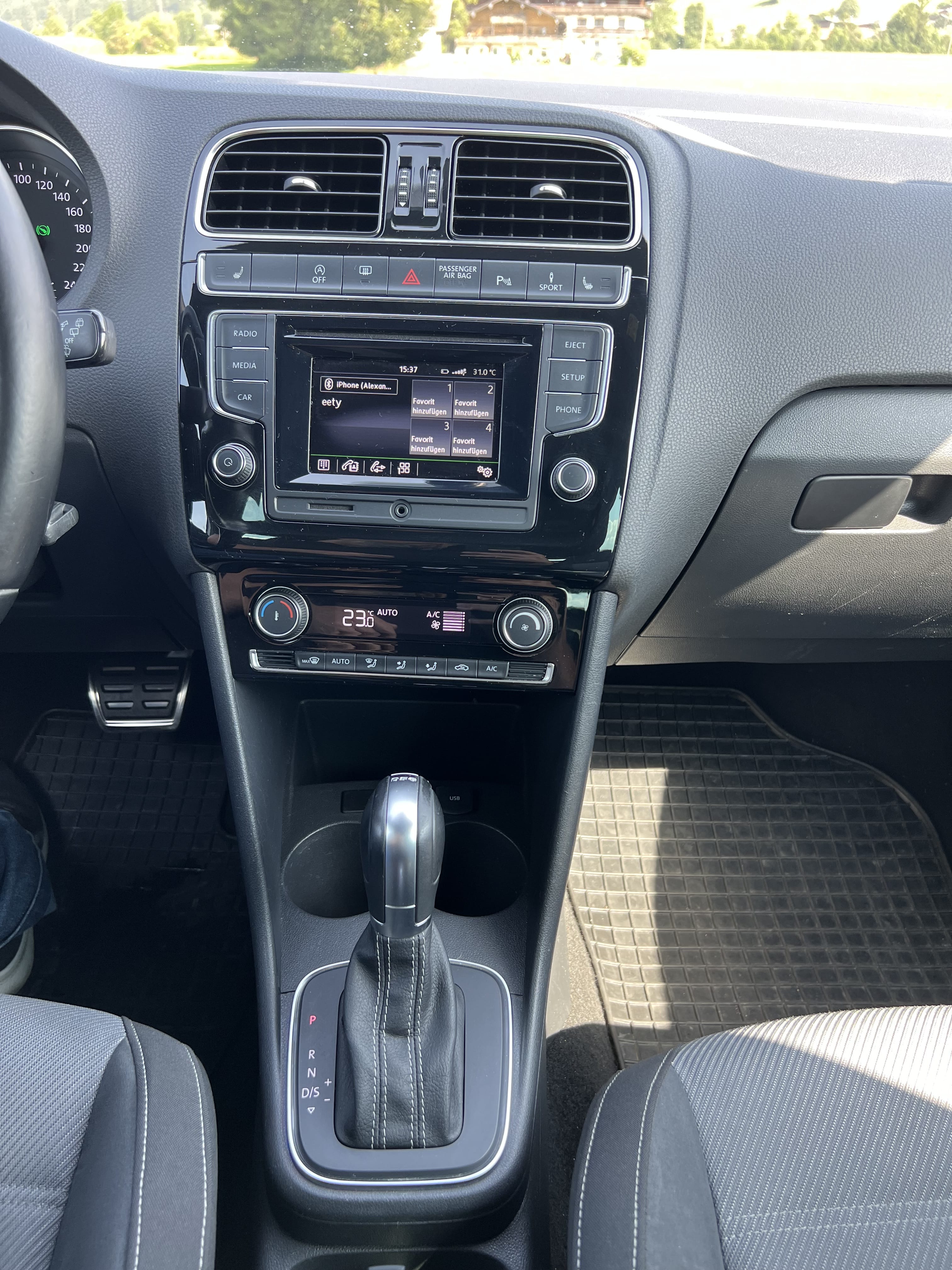 Volkswagen Polo R-Line 1.2 TSI mit Bluetooth-Audio