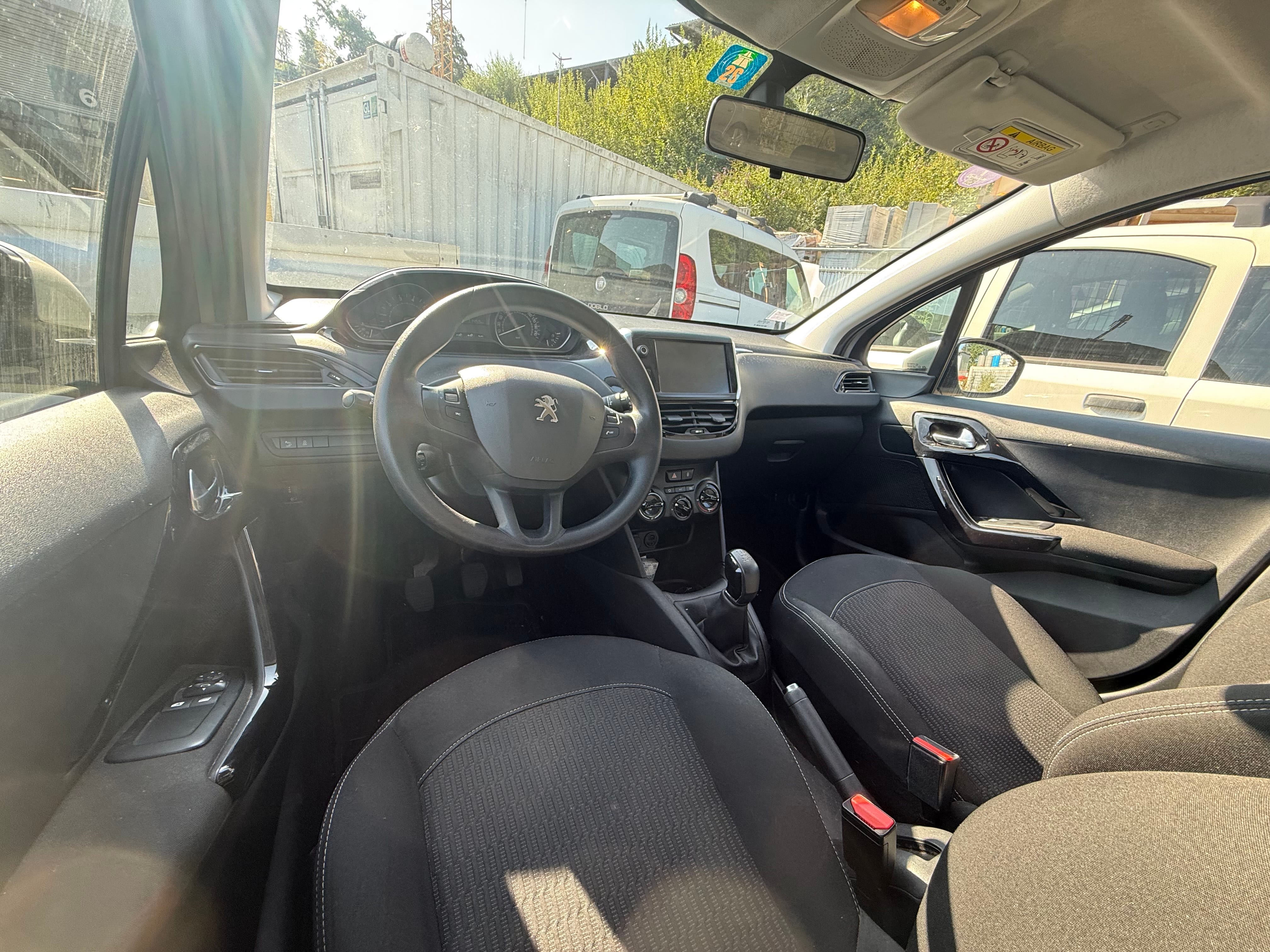 Peugeot 208 avec Port USB