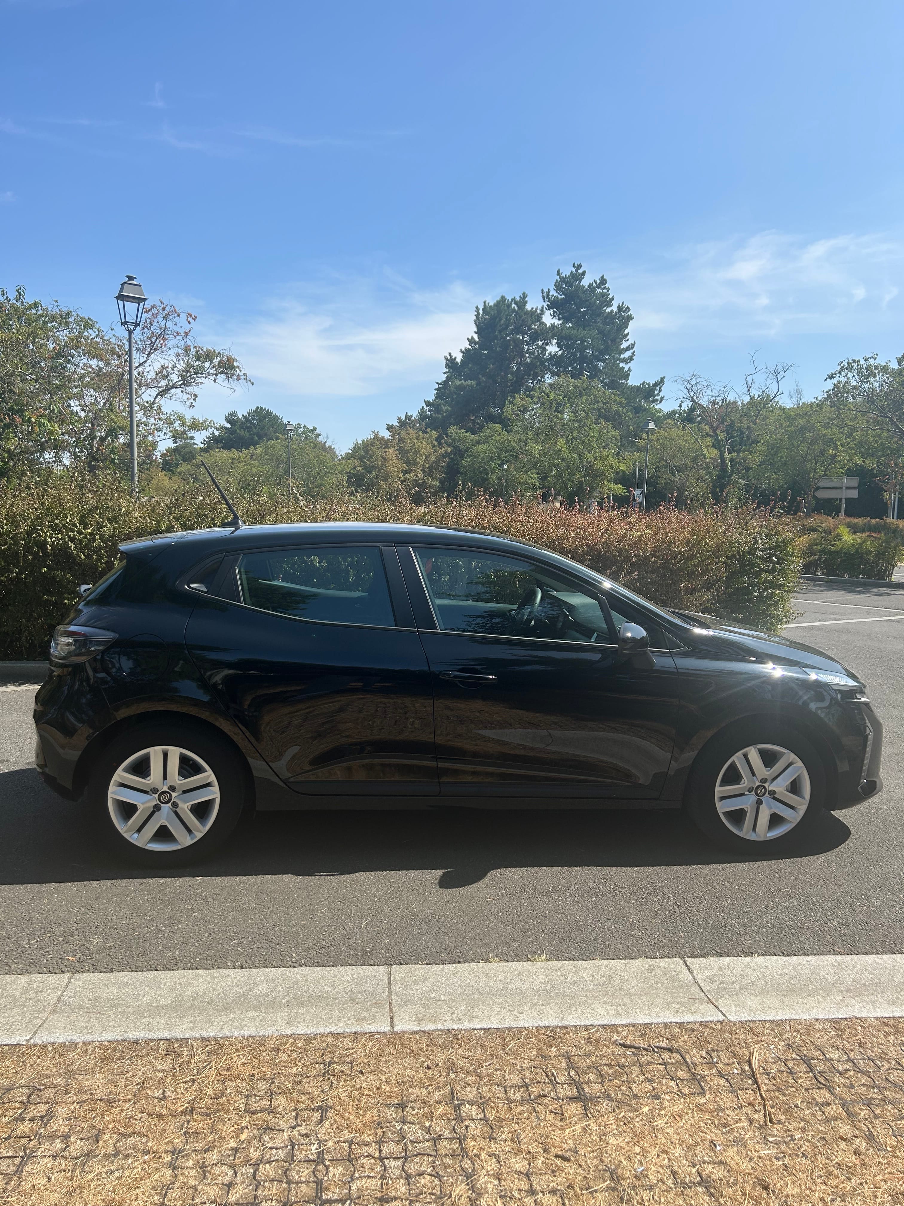 Renault Clio E-tech avec Climatisation