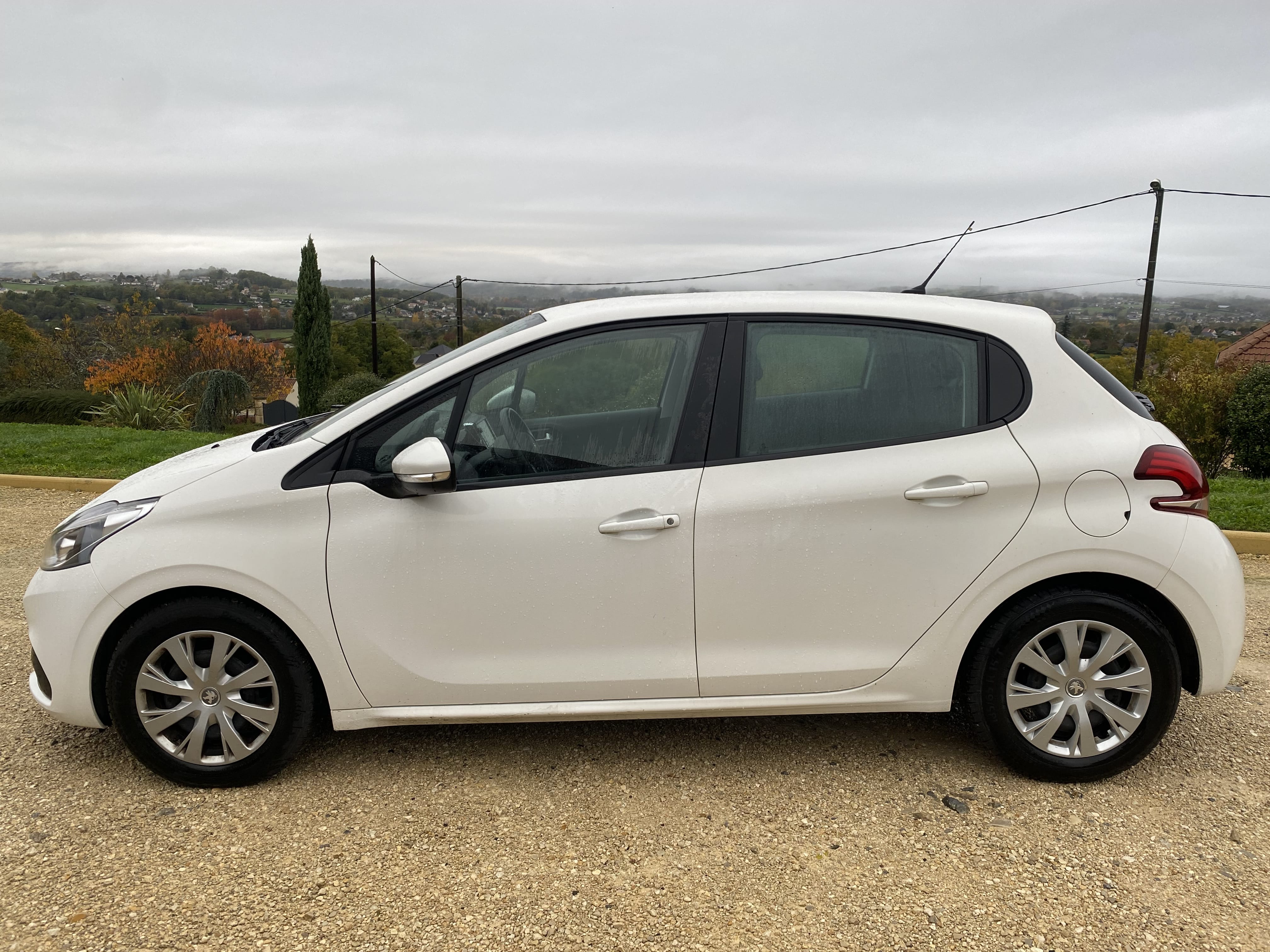 Peugeot 208 avec Climatisation