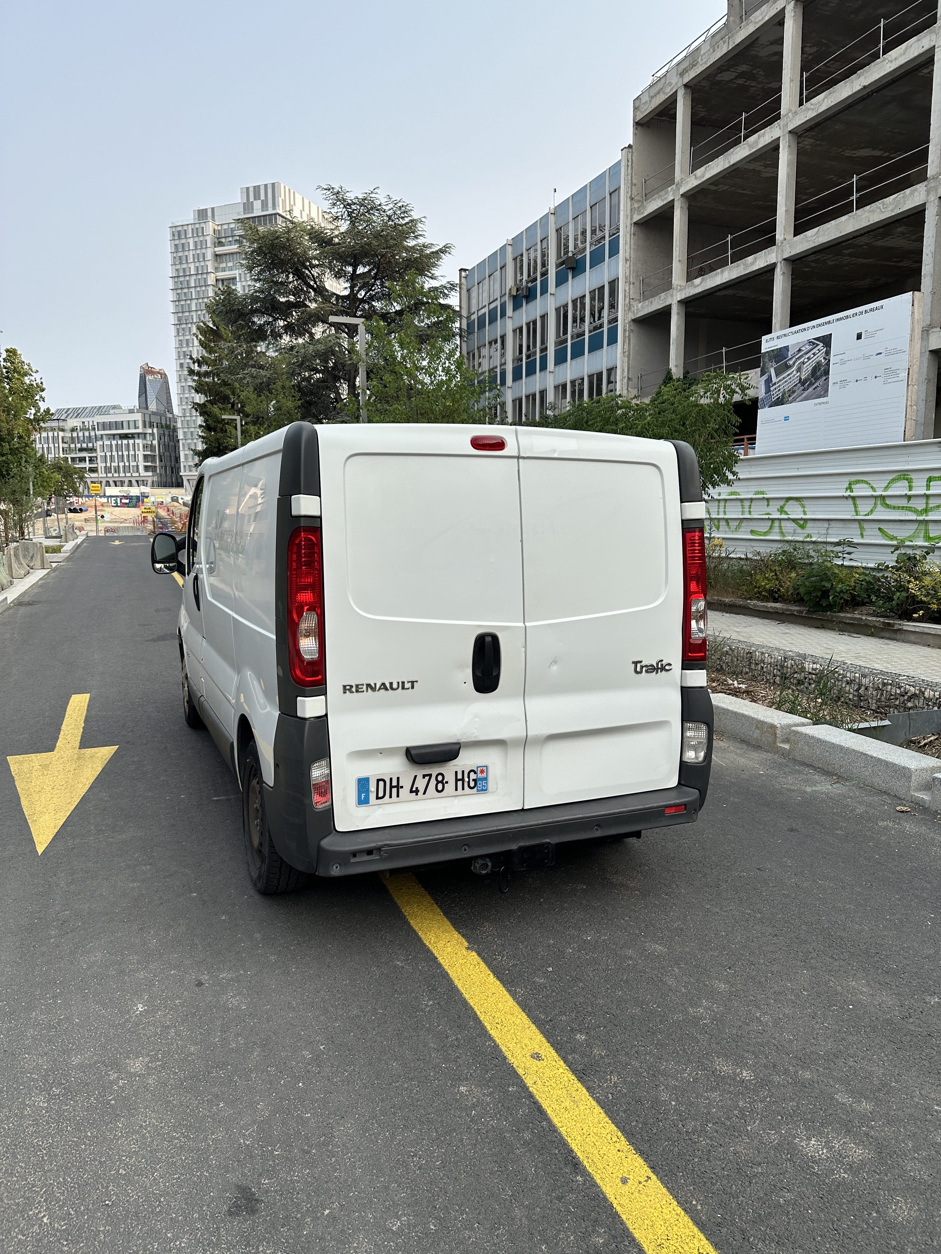 Renault Trafic 2.0dci avec Audio Bluetooth