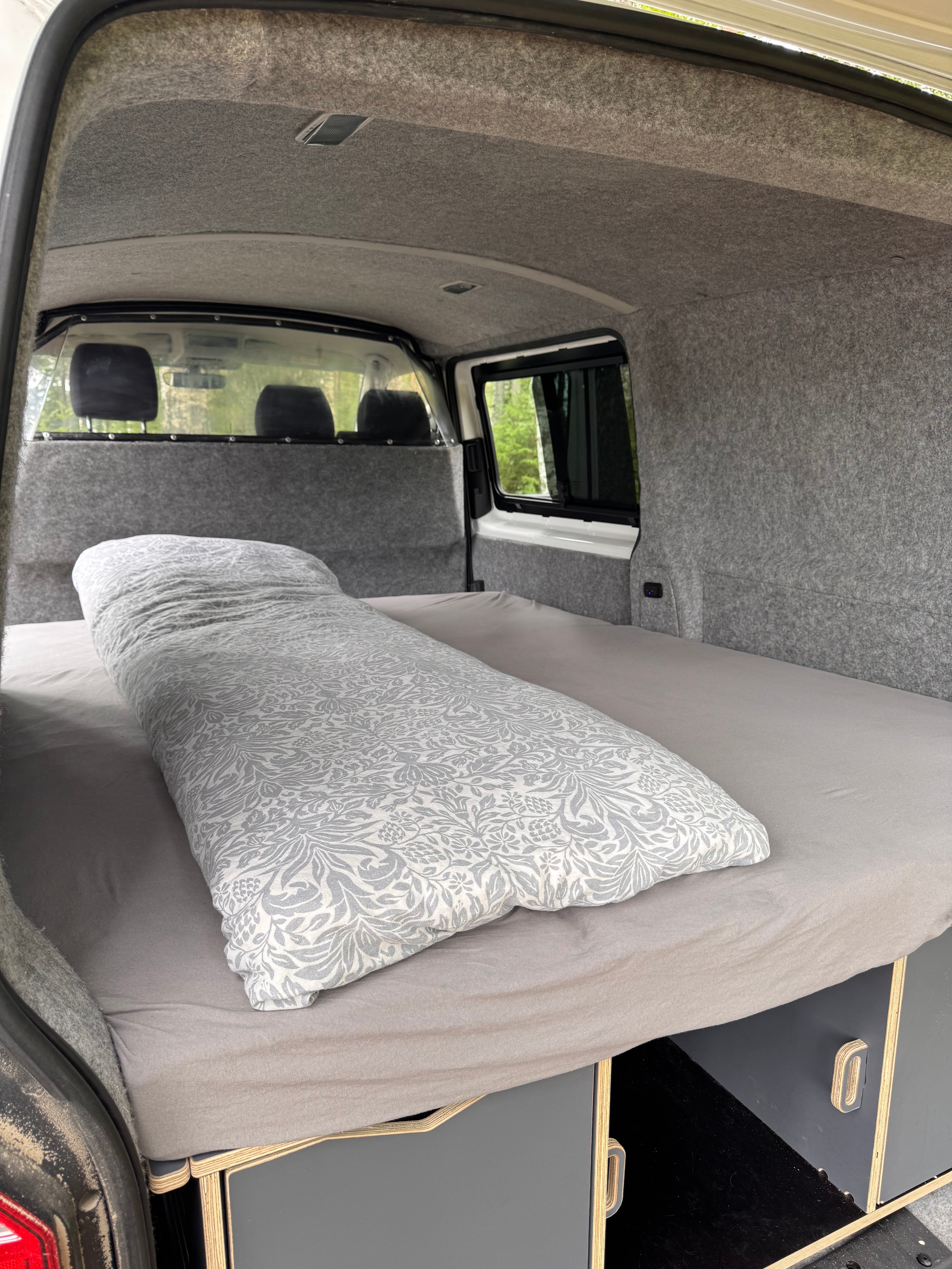 Volkswagen Transporter Camper (Campervan) med Bluetooth audio