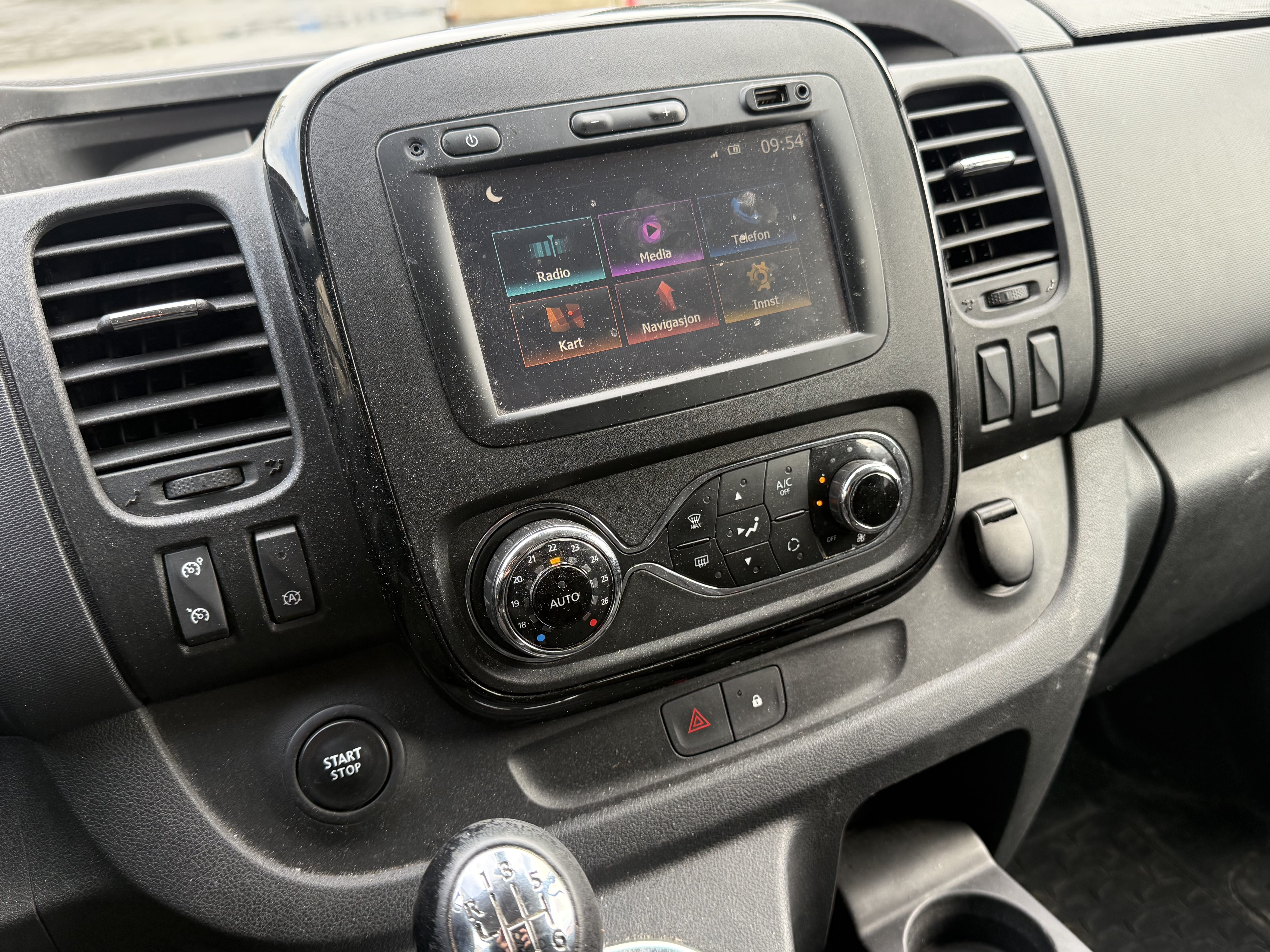 Opel Vivaro med Apple CarPlay