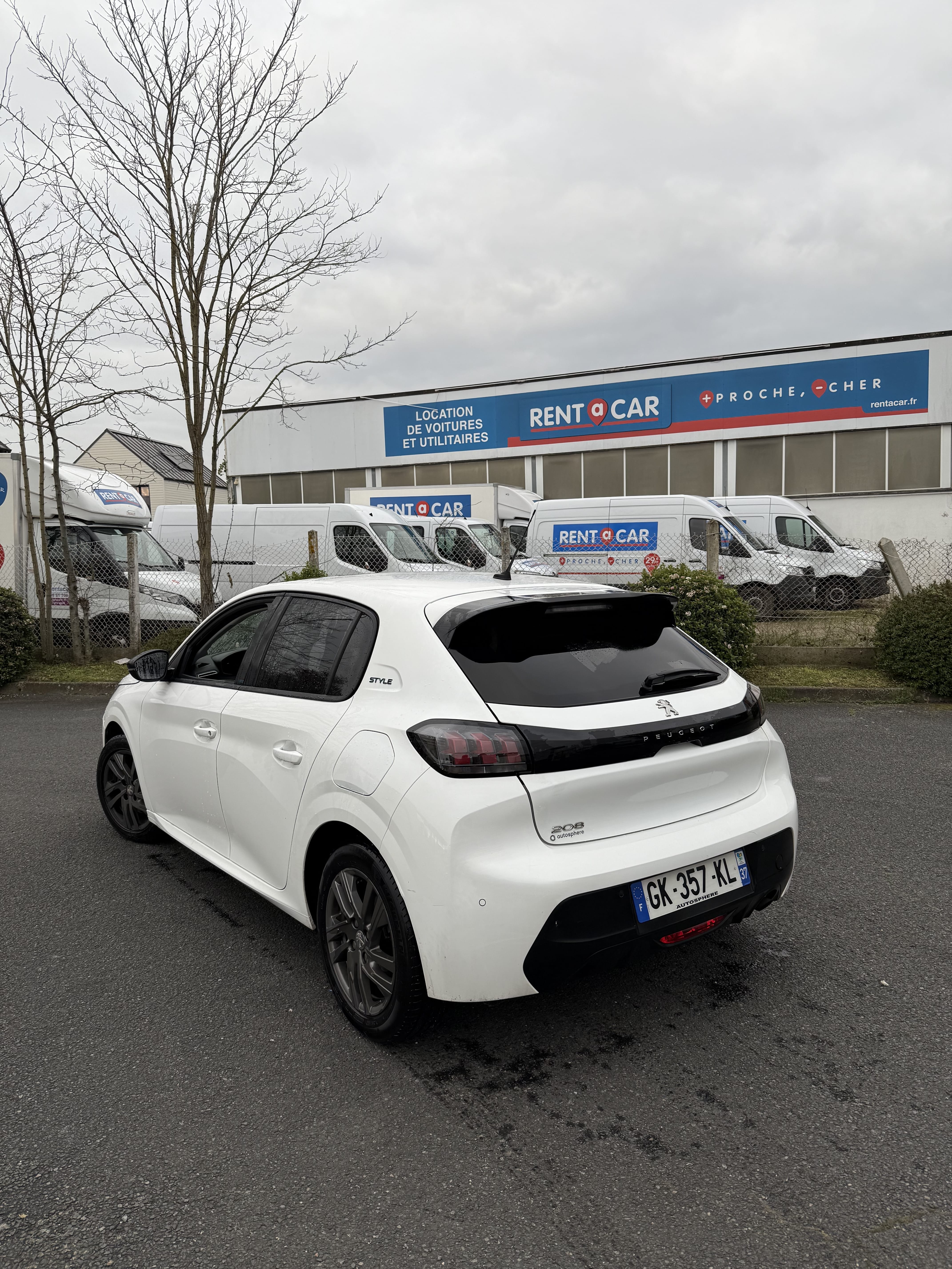 Peugeot 208, 2022, Essence 98, automatique