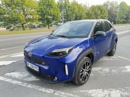 Toyota Yaris Cross Hybrid, 2022, Essence 95 / Électrique (hybride), automatique