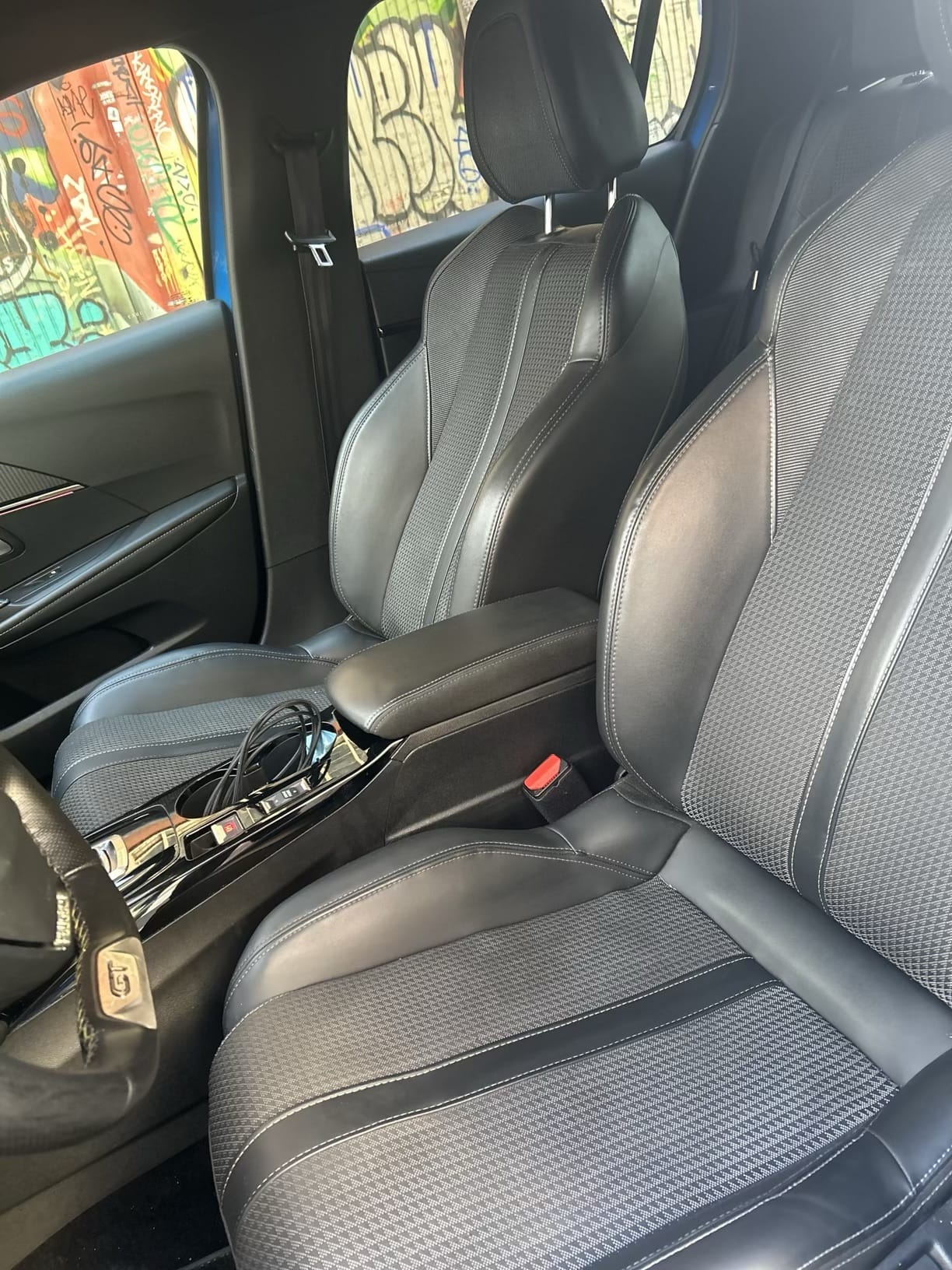 Peugeot 208 avec Climatisation