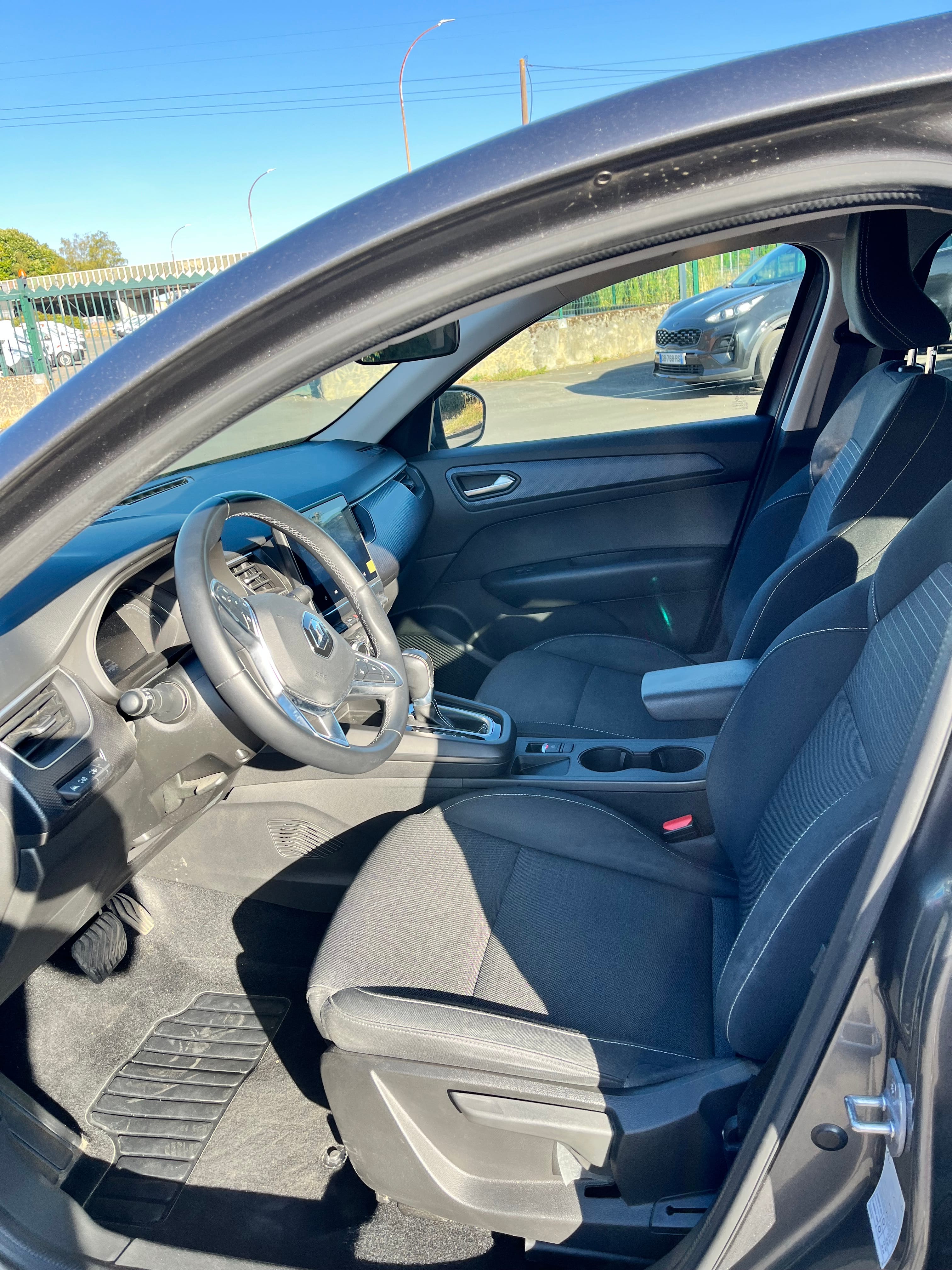 Renault Arkana E-Tech avec GPS